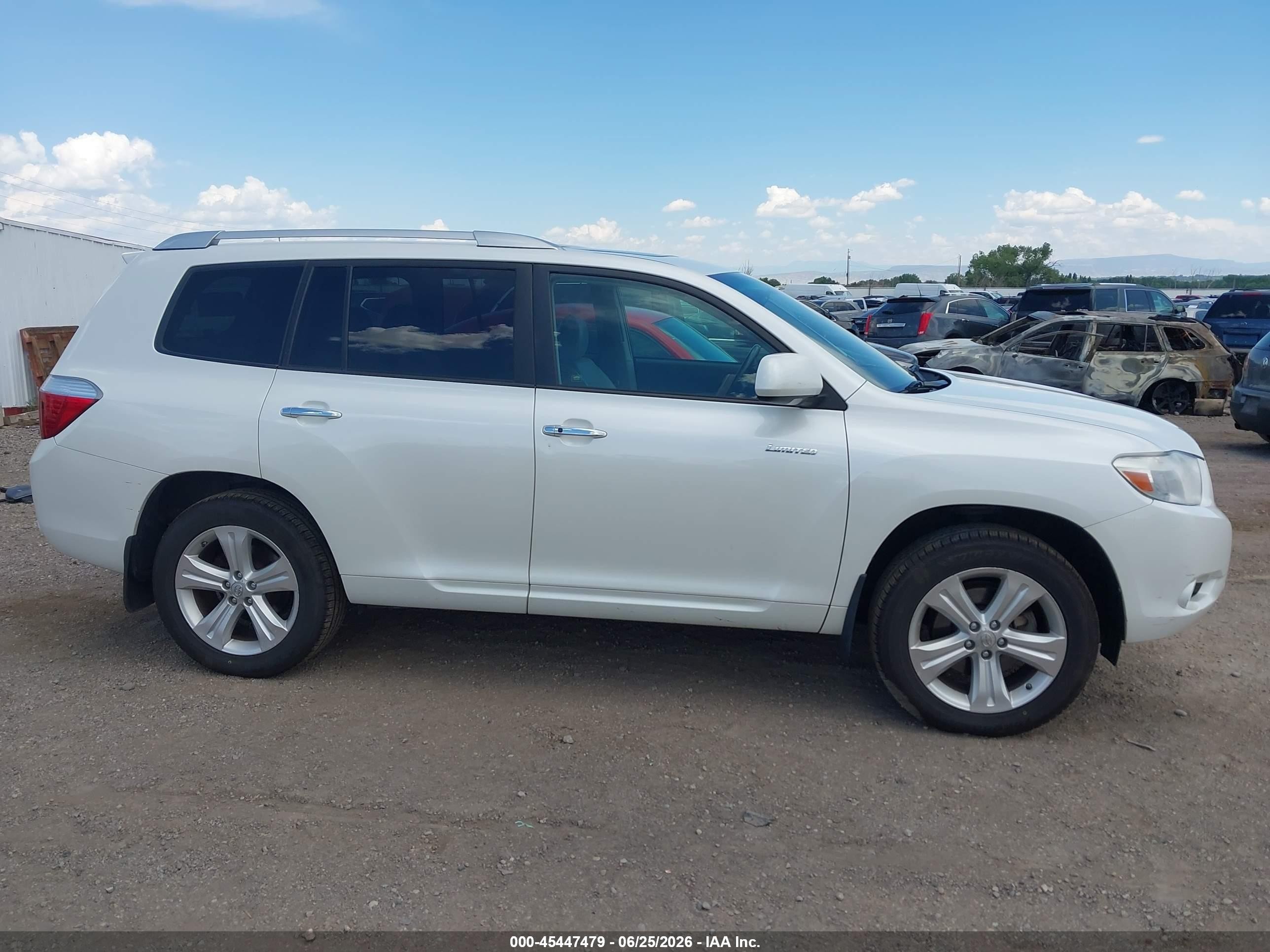 2010 Toyota Highlander Limited V6 Белый vin: 5TDDK3EH1AS029579