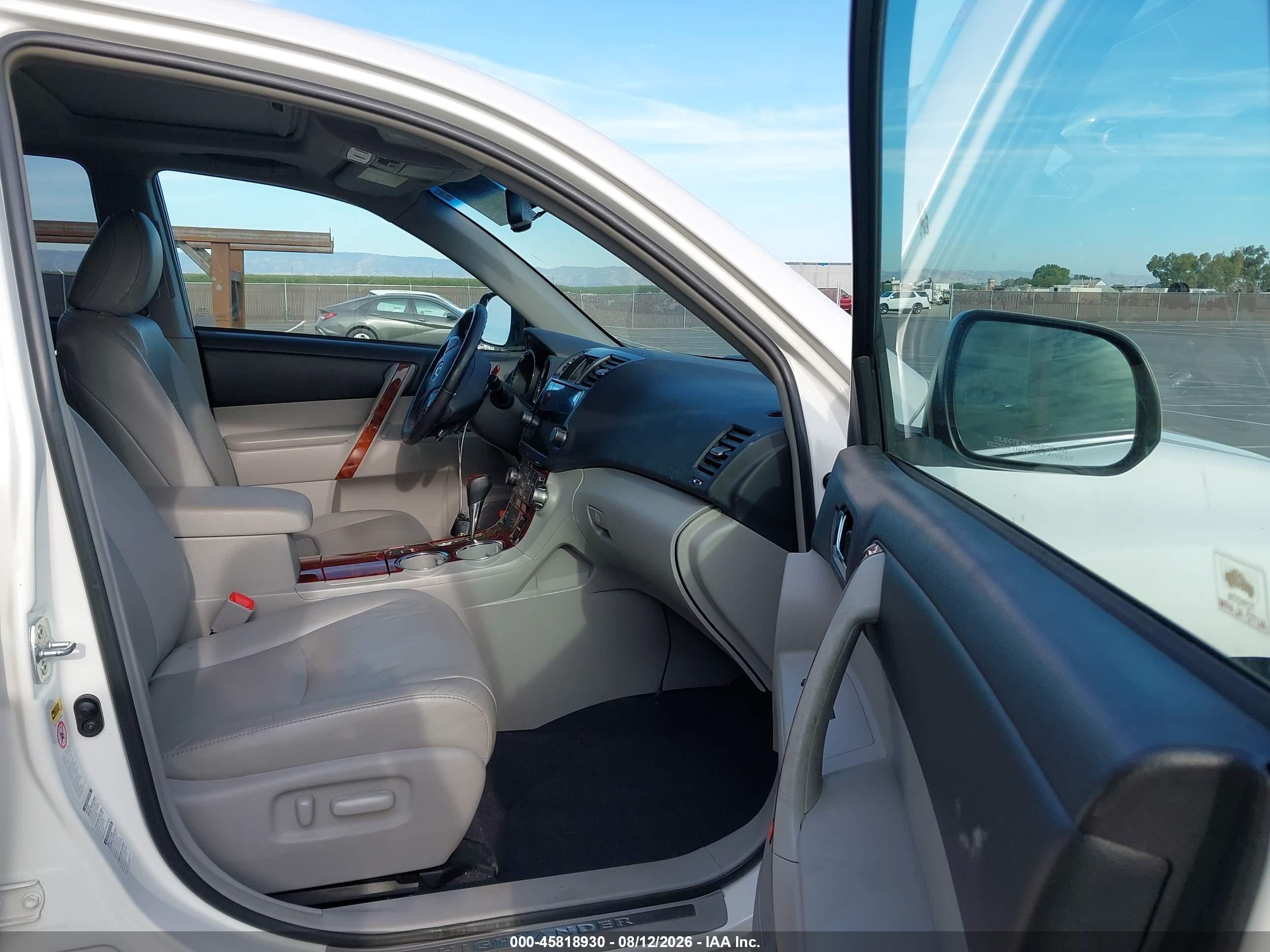 2011 Toyota Highlander Limited V6 Белый vin: 5TDDK3EH1BS045198