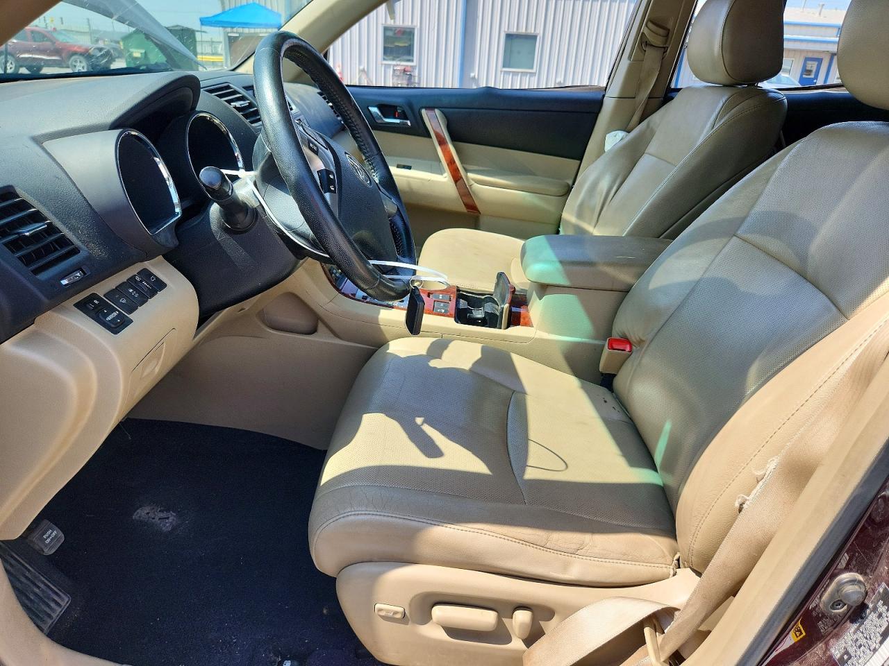 2012 Toyota Highlander Limited Burgundy vin: 5TDDK3EH1CS095634