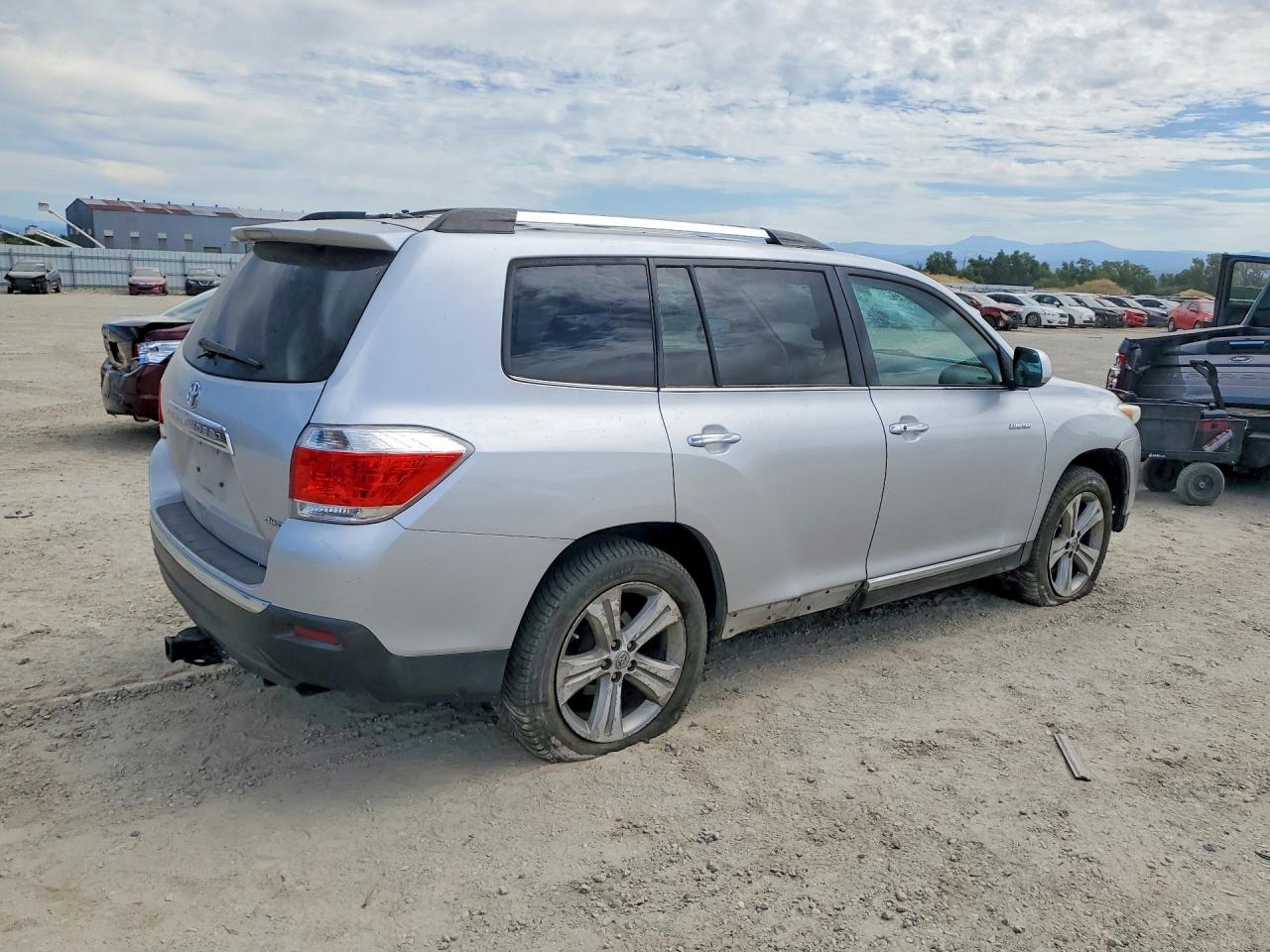 2012 Toyota Highlander Limited Silver vin: 5TDDK3EH1CS098176