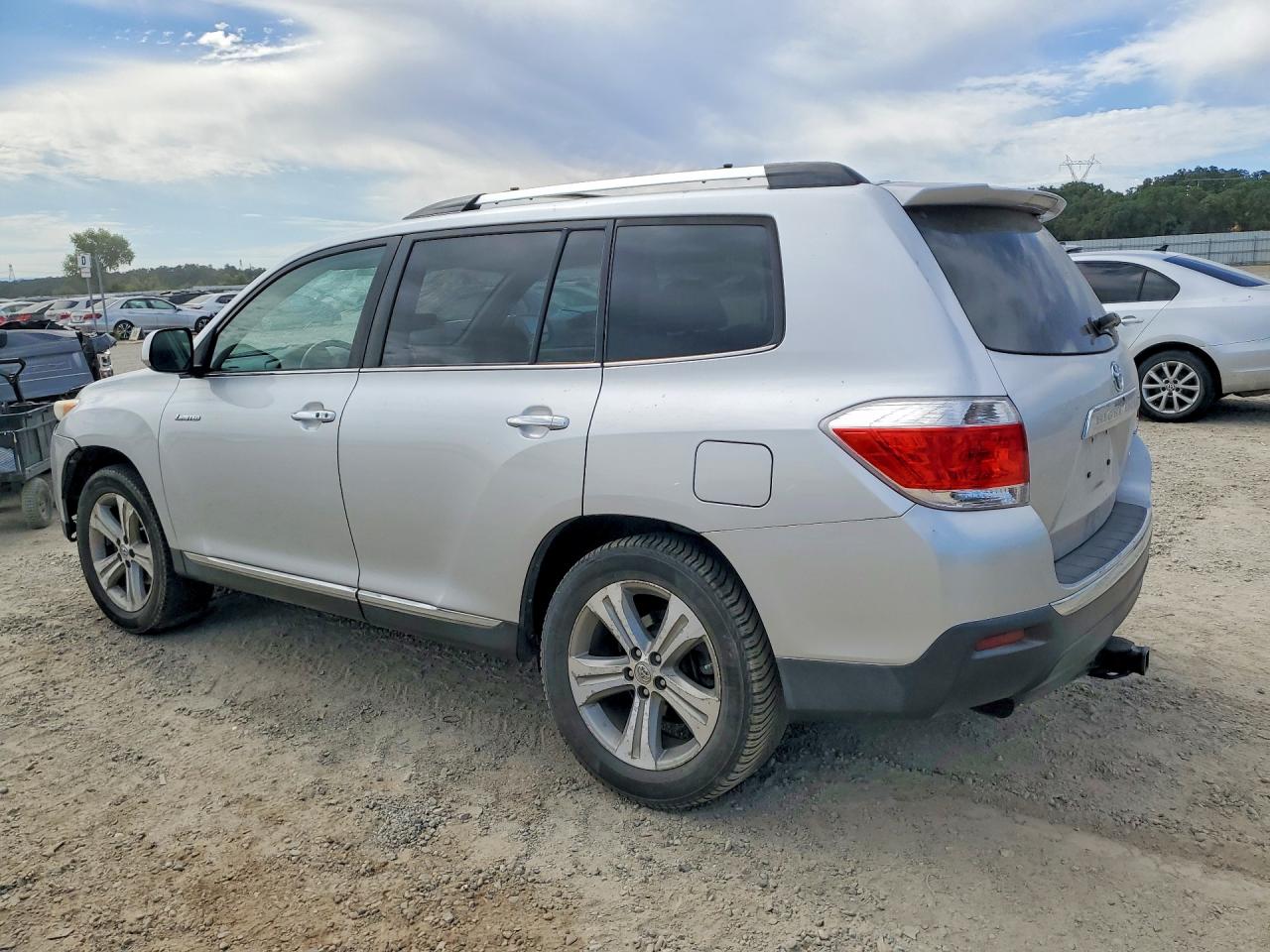 2012 Toyota Highlander Limited Silver vin: 5TDDK3EH1CS098176