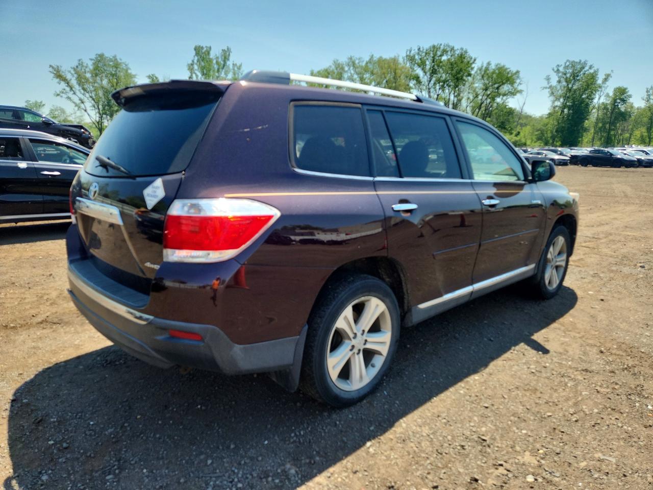 2012 Toyota Highlander Limited Burgundy vin: 5TDDK3EH1CS116790