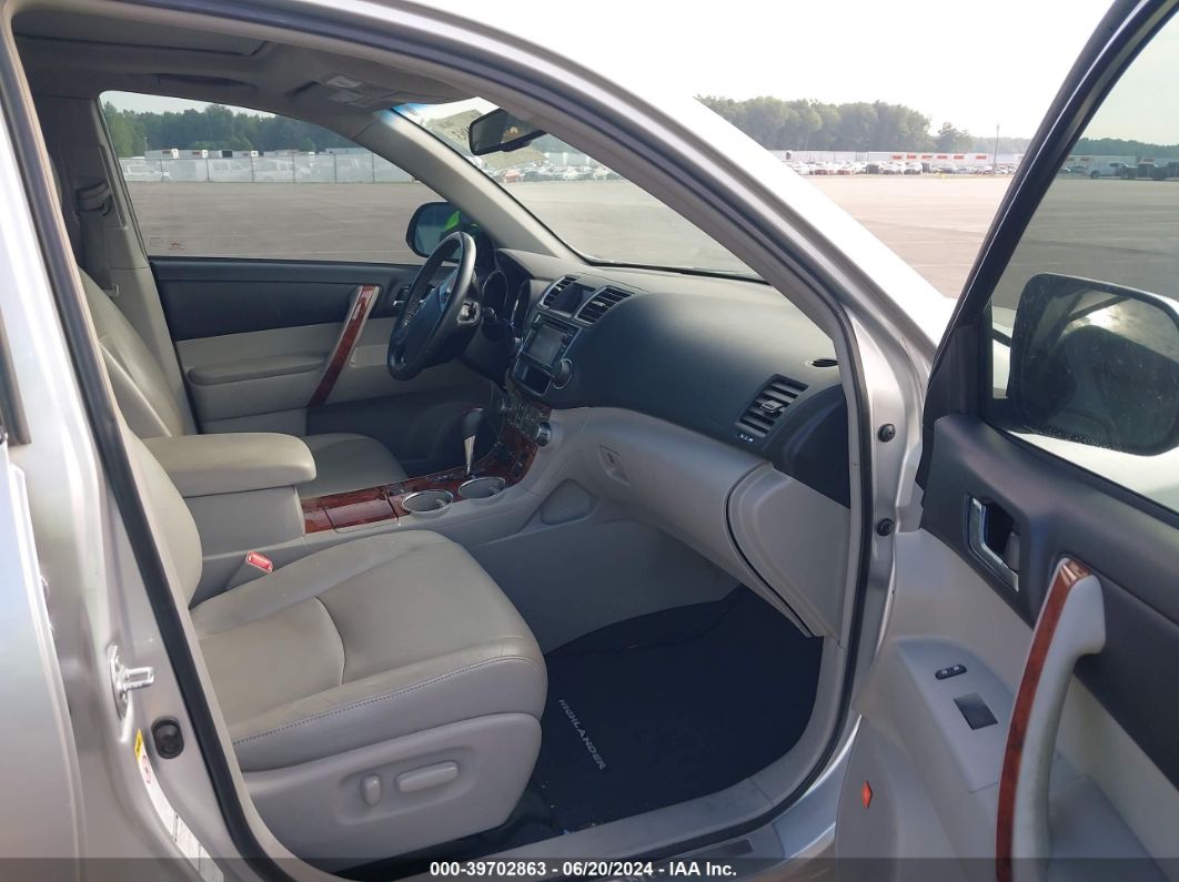 Price & History 2013 Toyota Highlander Limited V6 3.5l V-6 Dohc