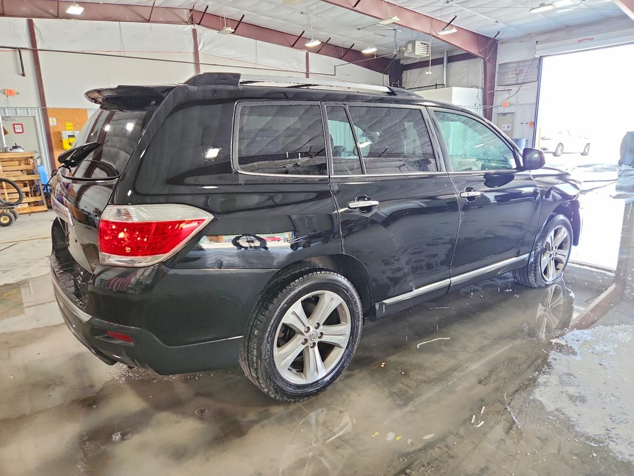 2013 Toyota Highlander Limited Черный vin: 5TDDK3EH1DS258574