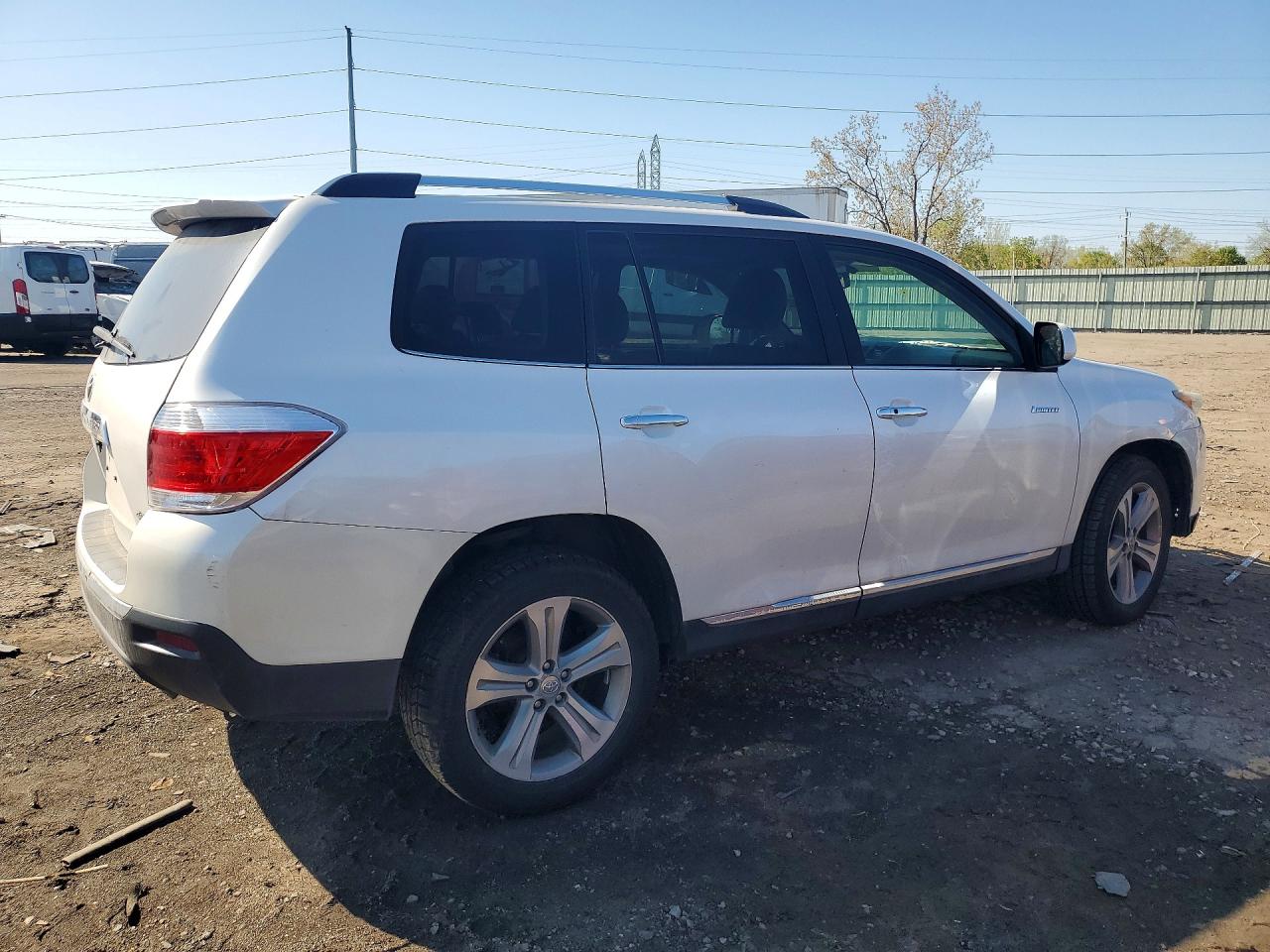 2011 Toyota Highlander Limited White vin: 5TDDK3EH2BS055013