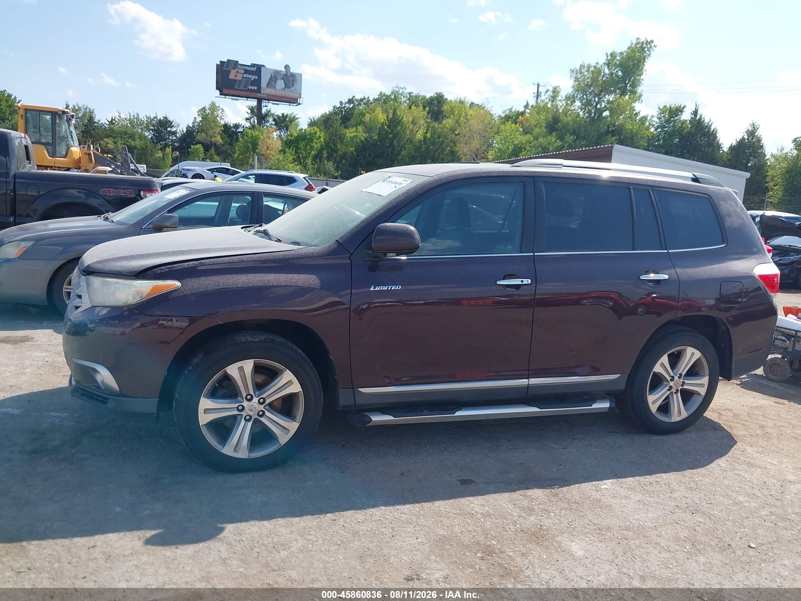 2011 Toyota Highlander Limited V6 Maroon vin: 5TDDK3EH2BS060213