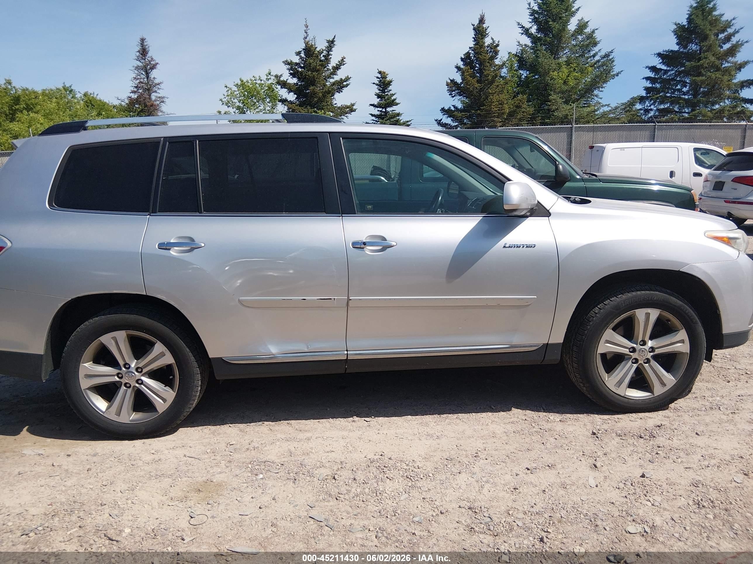 2011 Toyota Highlander Limited V6 Silver vin: 5TDDK3EH2BS083801