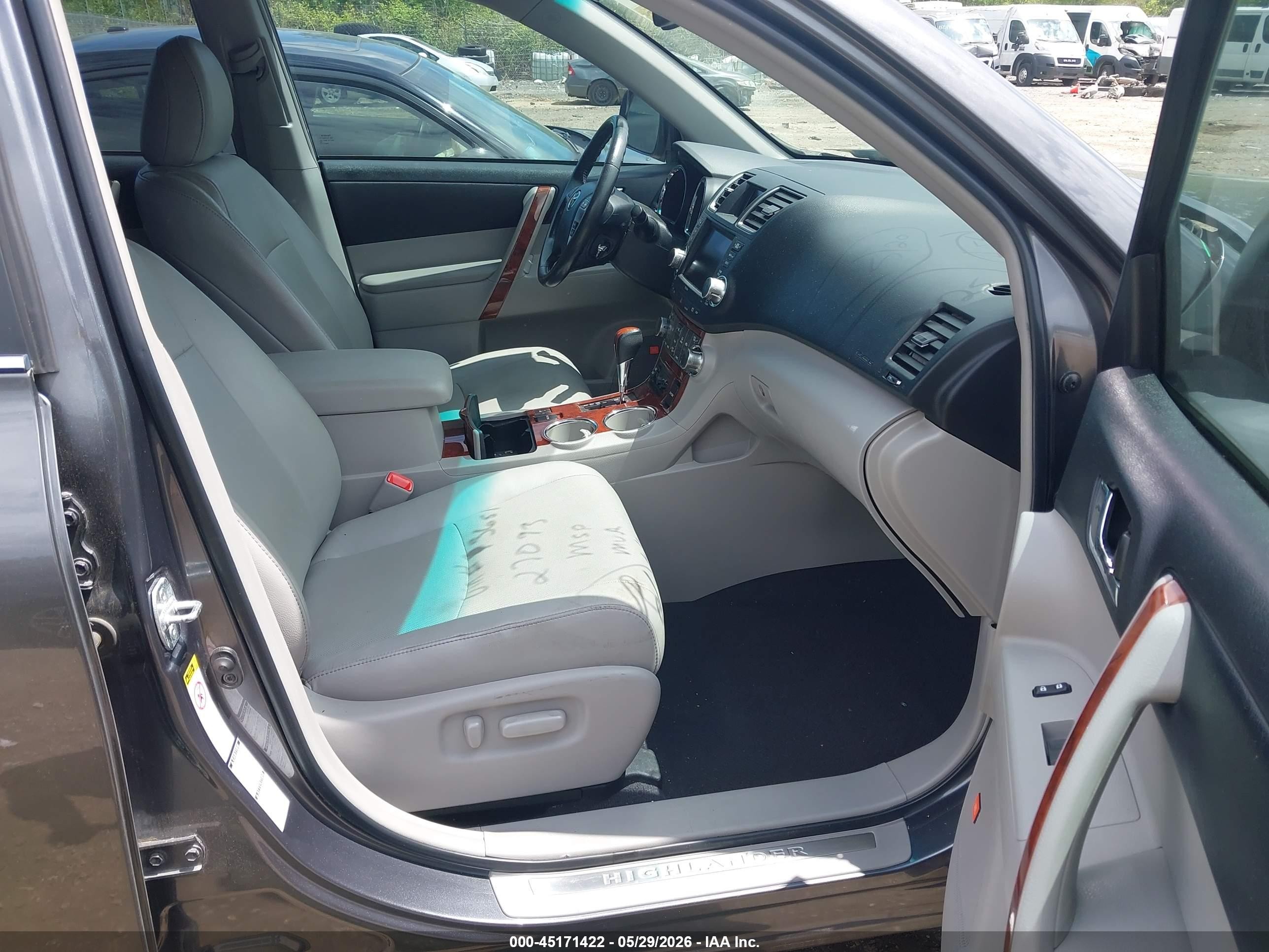 2012 Toyota Highlander Limited V6 Gray vin: 5TDDK3EH2CS093651