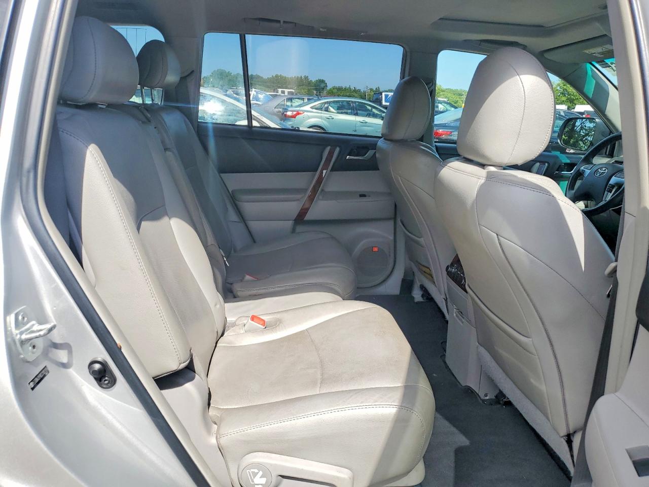 2012 Toyota Highlander Limited Silver vin: 5TDDK3EH2CS103126