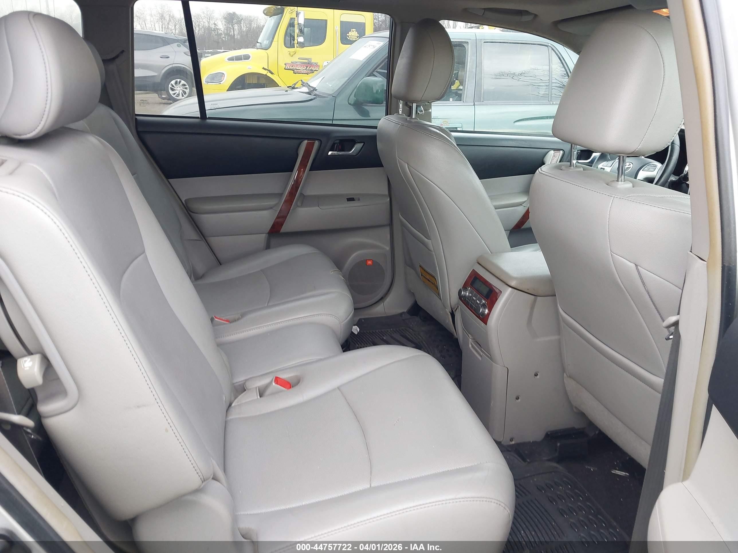 2012 Toyota Highlander Limited V6 Серебряный vin: 5TDDK3EH2CS113185