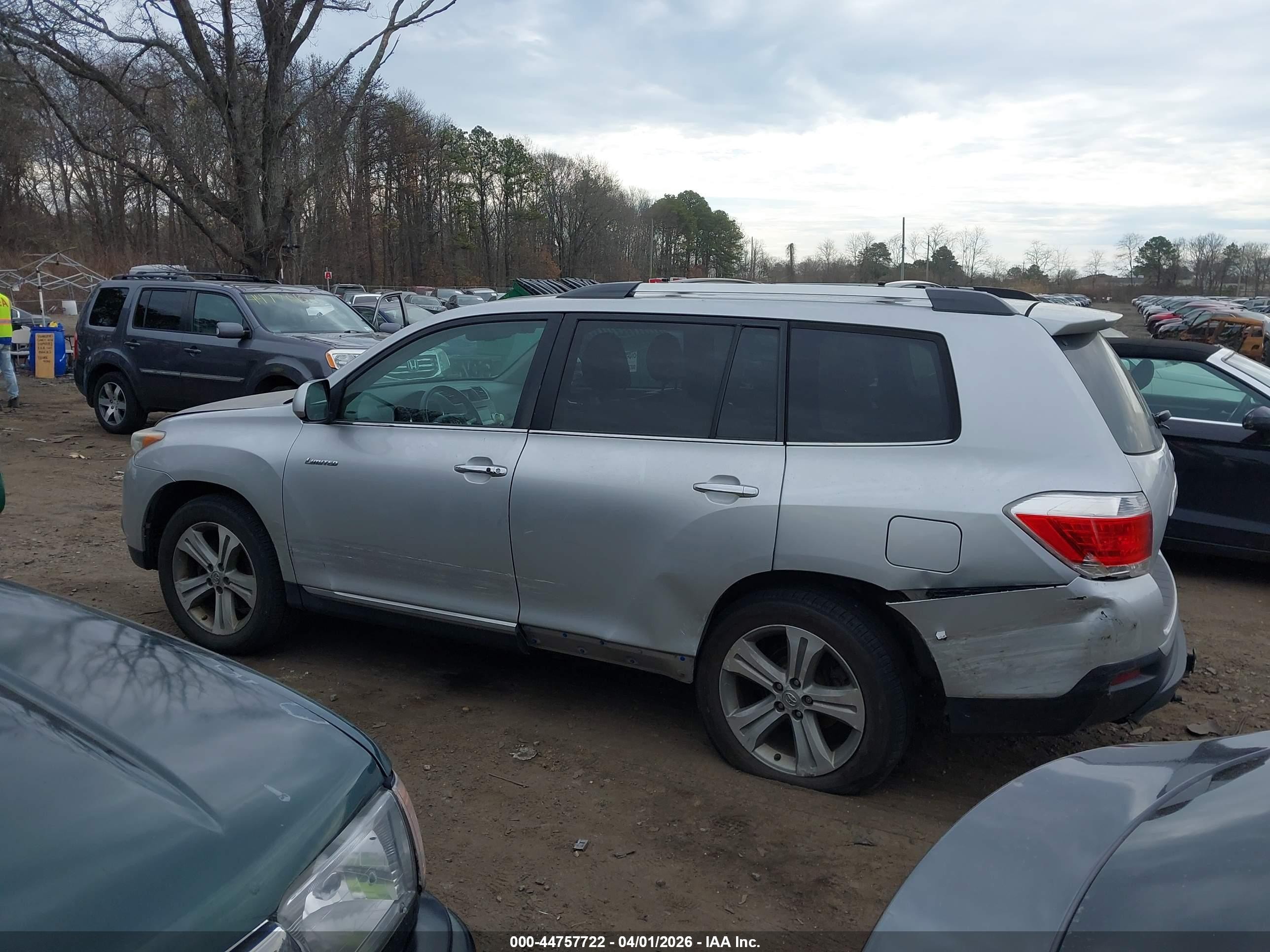 2012 Toyota Highlander Limited V6 Серебряный vin: 5TDDK3EH2CS113185