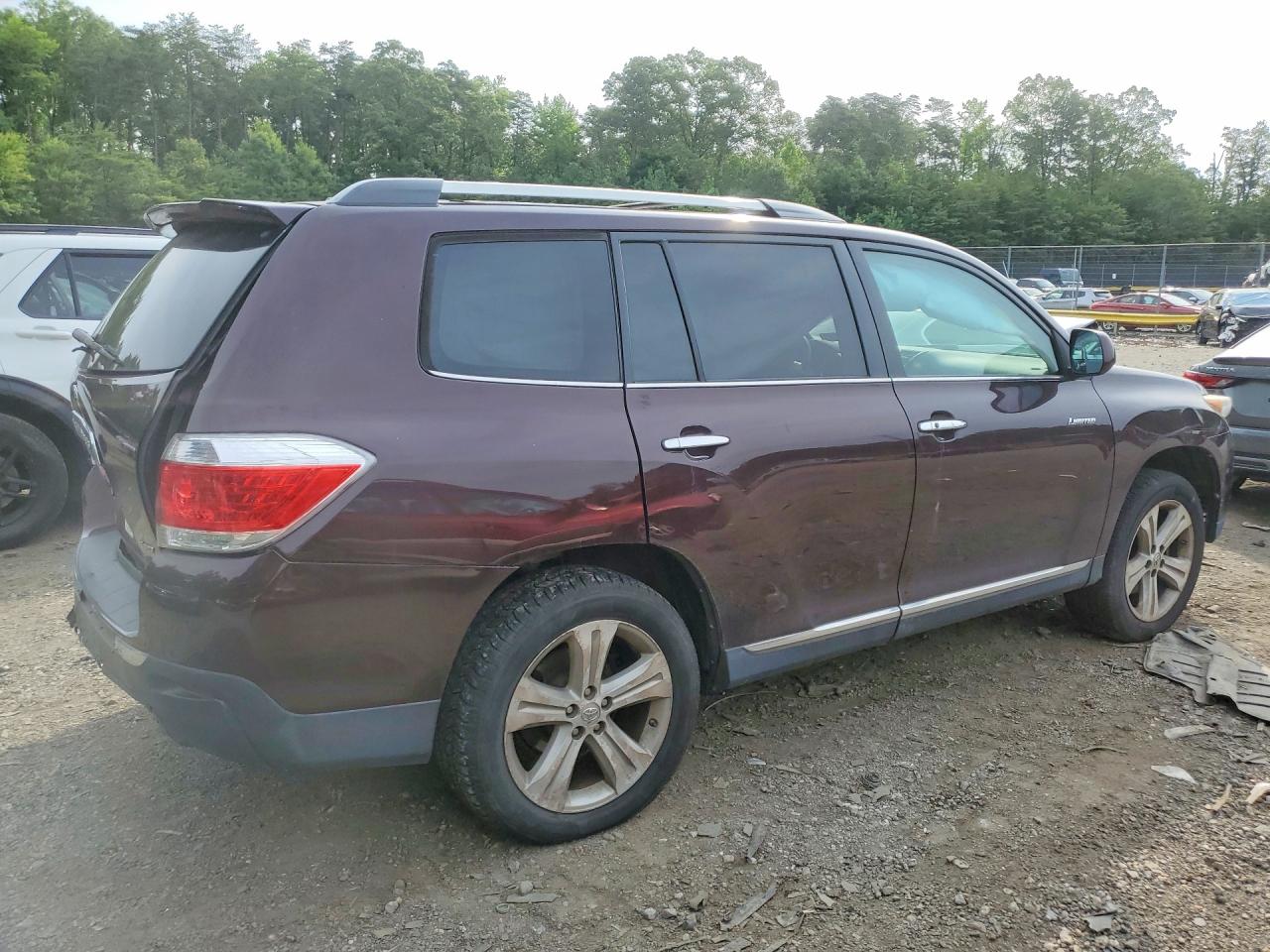 2012 Toyota Highlander Limited Burgundy vin: 5TDDK3EH2CS116846