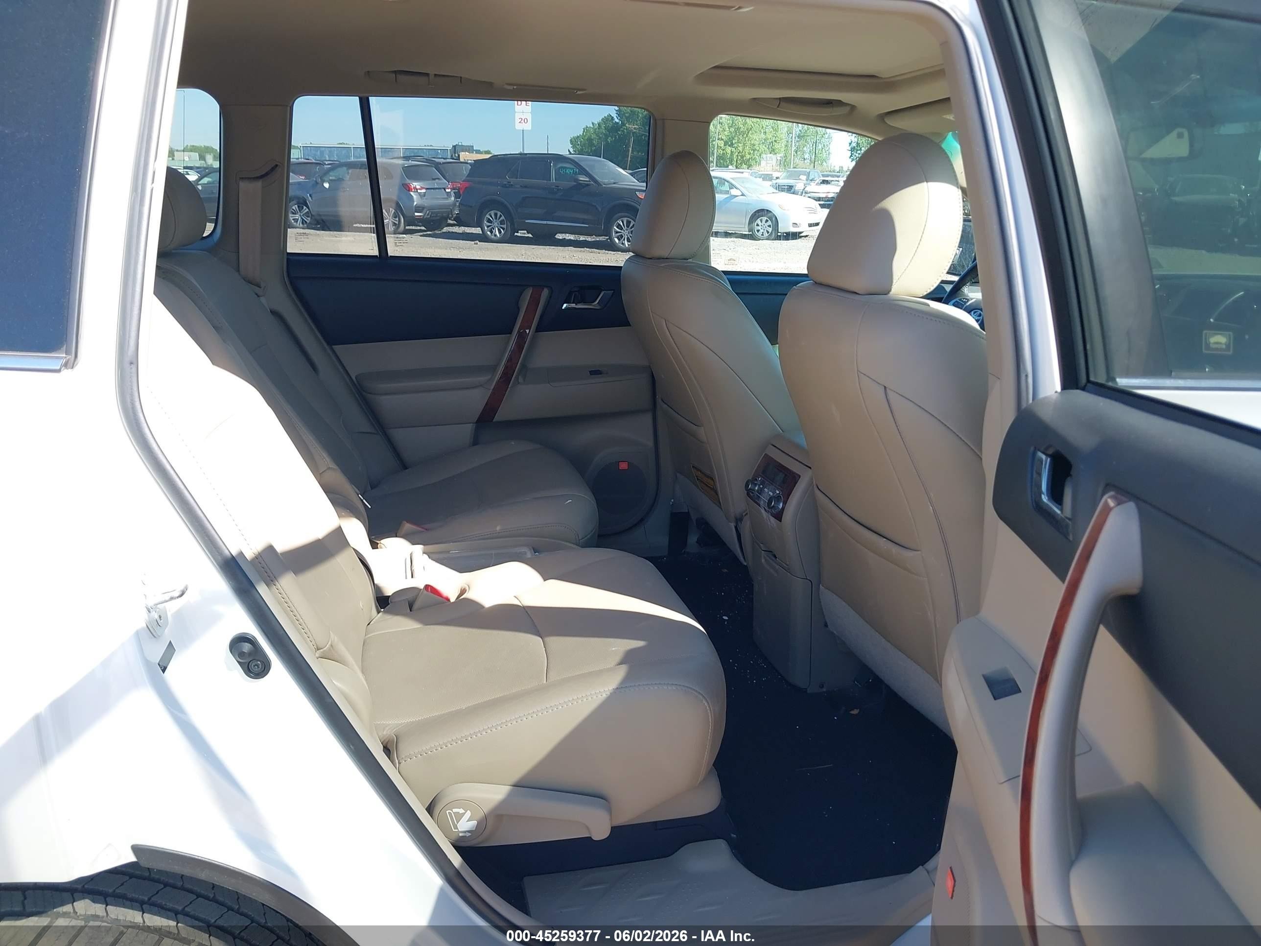 2012 Toyota Highlander Limited V6 White vin: 5TDDK3EH2CS133632