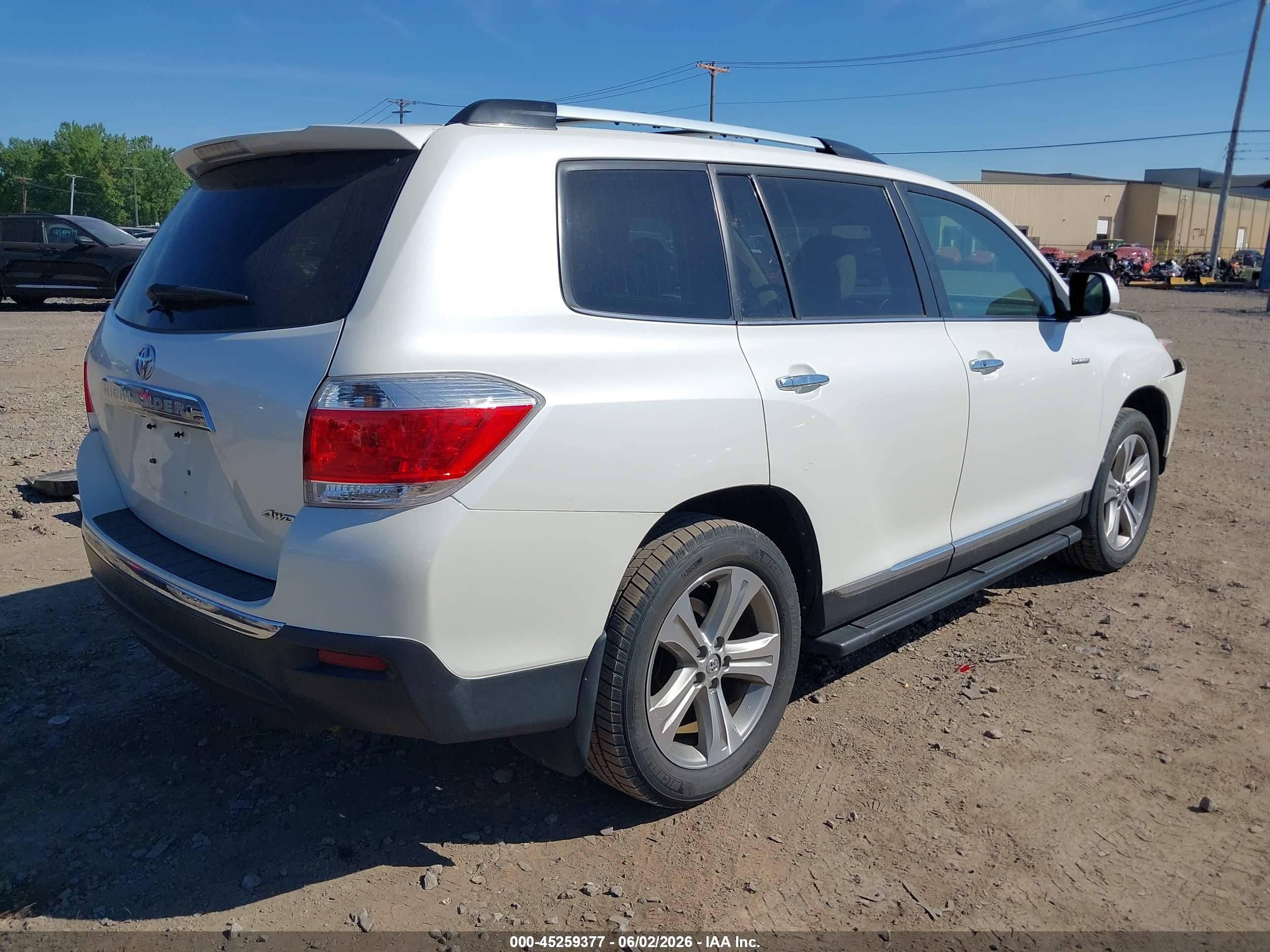 2012 Toyota Highlander Limited V6 White vin: 5TDDK3EH2CS133632