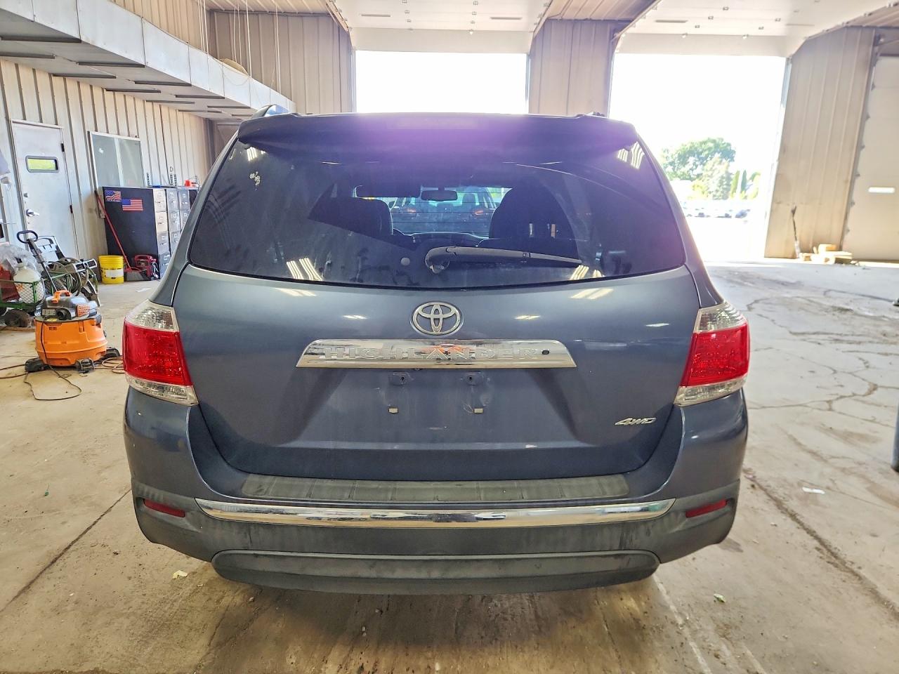 2012 Toyota Highlander Blue vin: 5TDDK3EH2CS154111