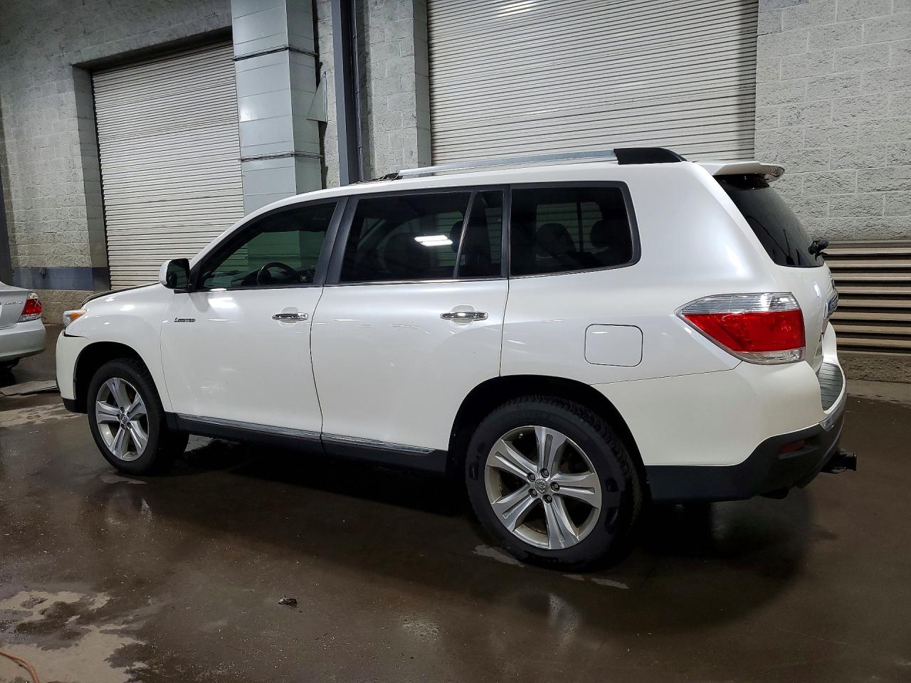 2013 Toyota Highlander Limited White vin: 5TDDK3EH2DS215135