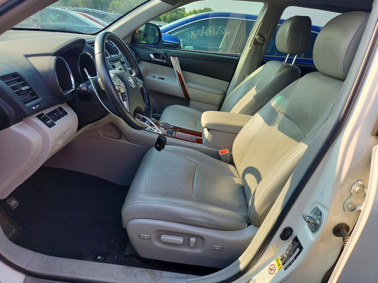 2013 Toyota Highlander Limited White vin: 5TDDK3EH2DS215135