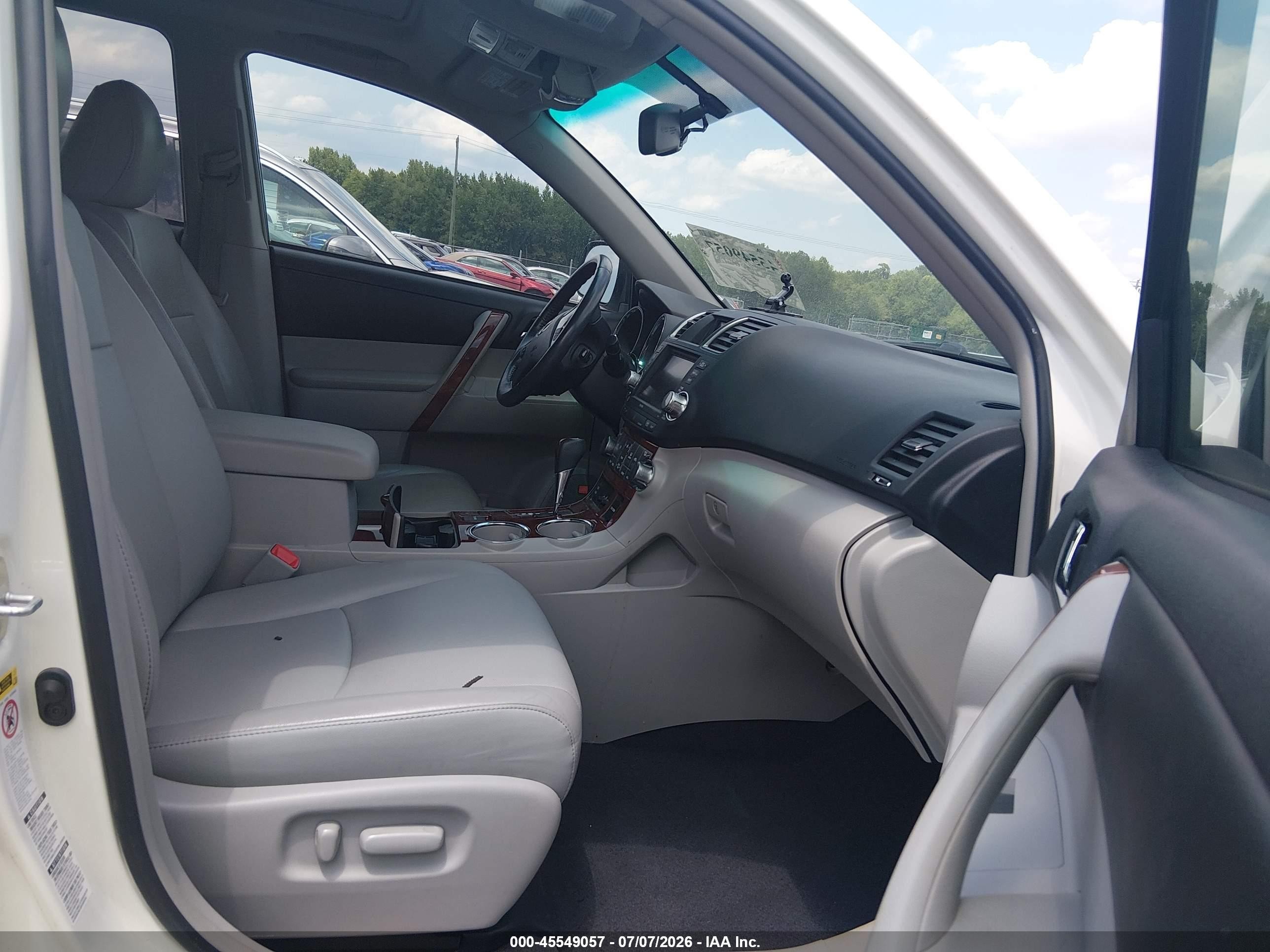 2011 Toyota Highlander Limited V6 White vin: 5TDDK3EH3BS073312