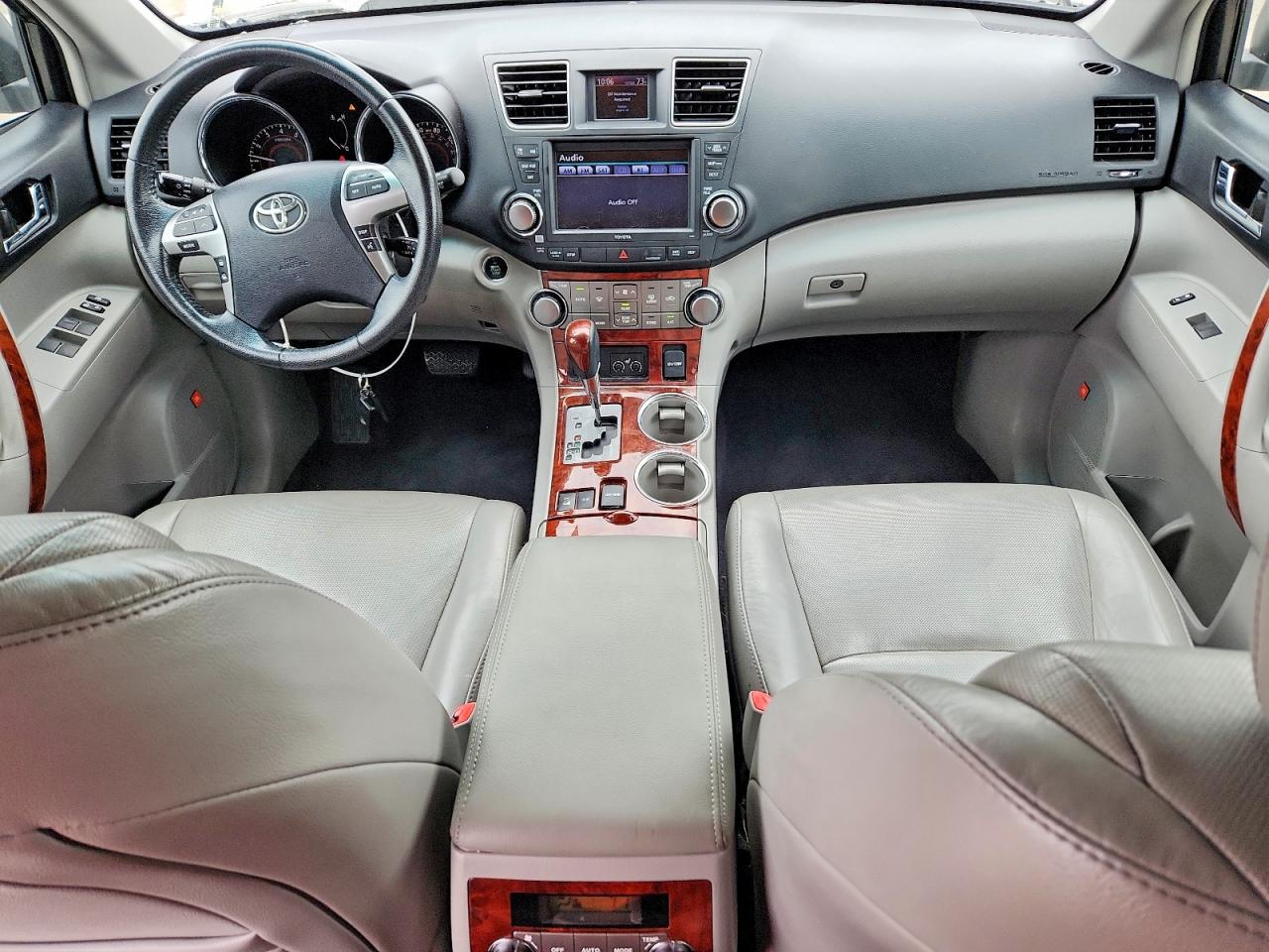 2011 Toyota Highlander Limited Silver vin: 5TDDK3EH3BS092944