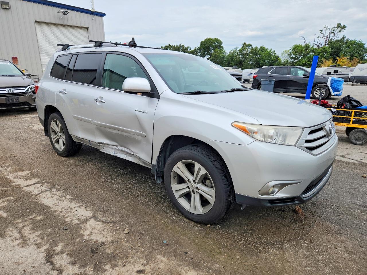 2011 Toyota Highlander Limited Silver vin: 5TDDK3EH3BS092944