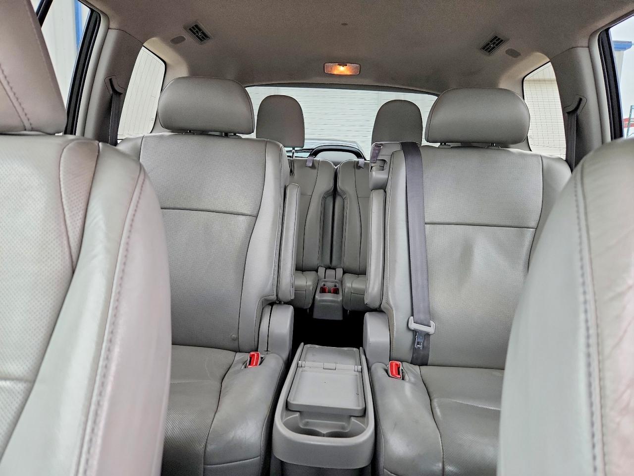 2011 Toyota Highlander Limited Silver vin: 5TDDK3EH3BS092944