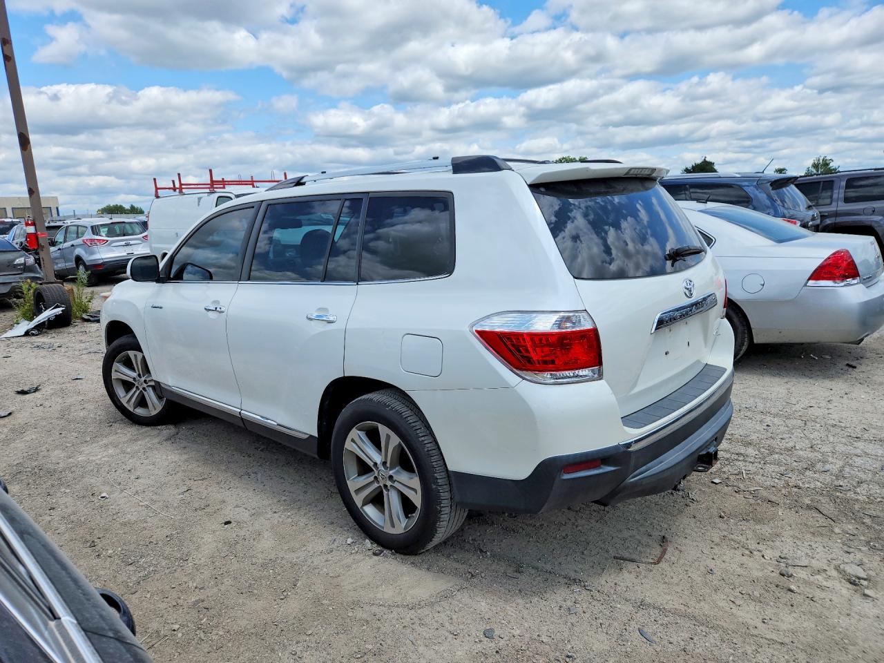 2012 Toyota Highlander Limited White vin: 5TDDK3EH3CS153405