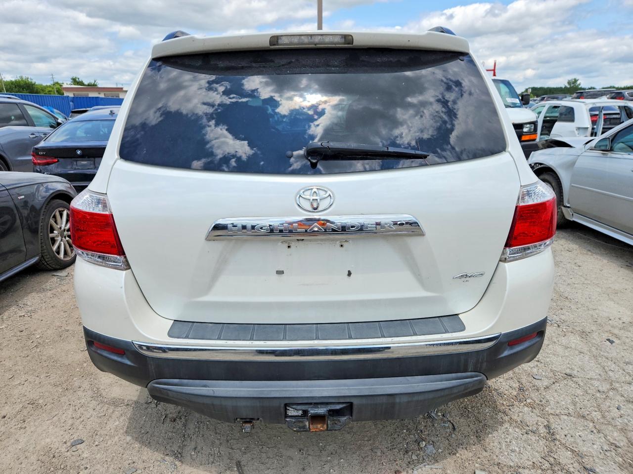 2012 Toyota Highlander Limited White vin: 5TDDK3EH3CS153405