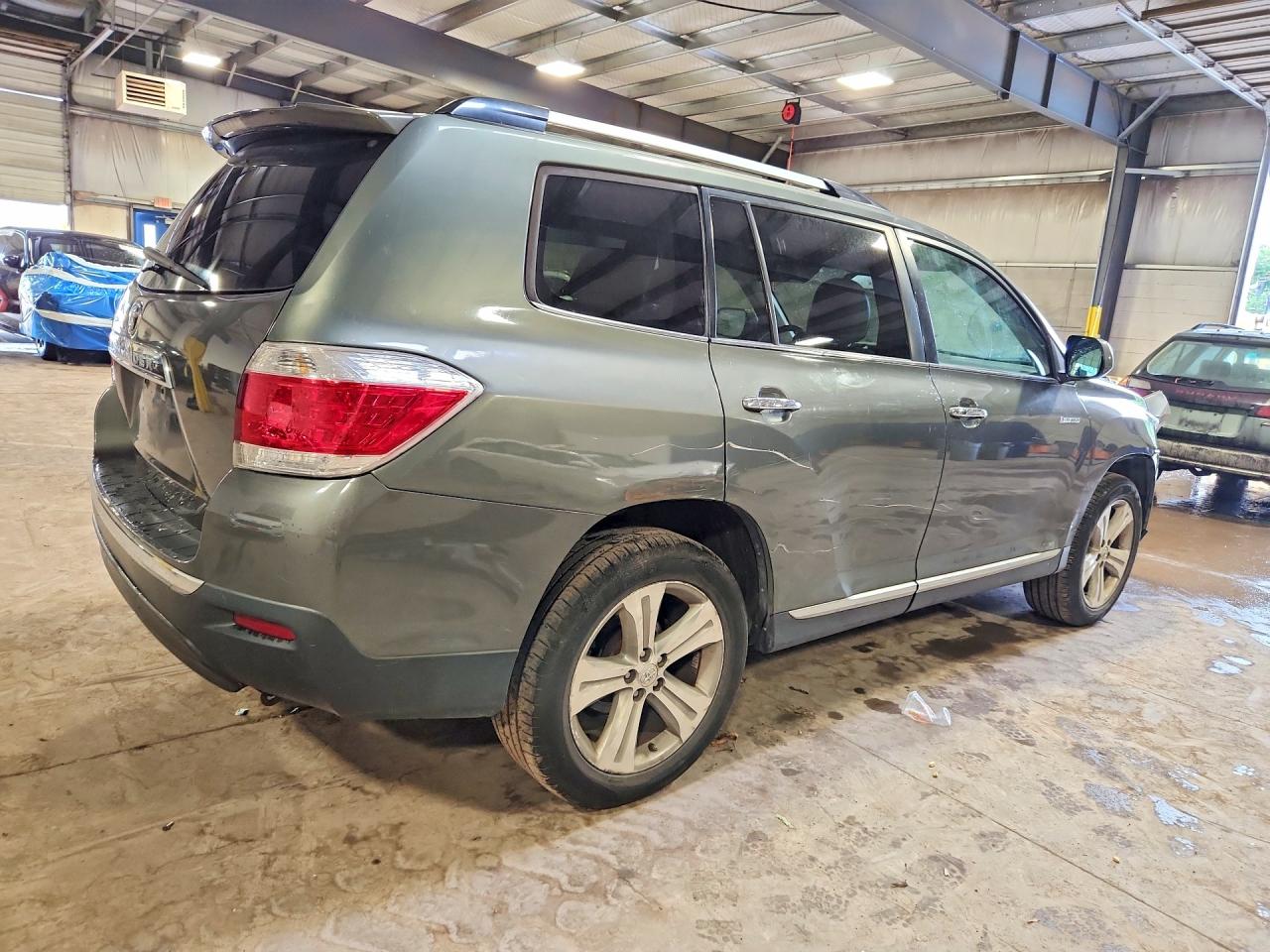 2013 Toyota Highlander Limited Charcoal vin: 5TDDK3EH3DS198264