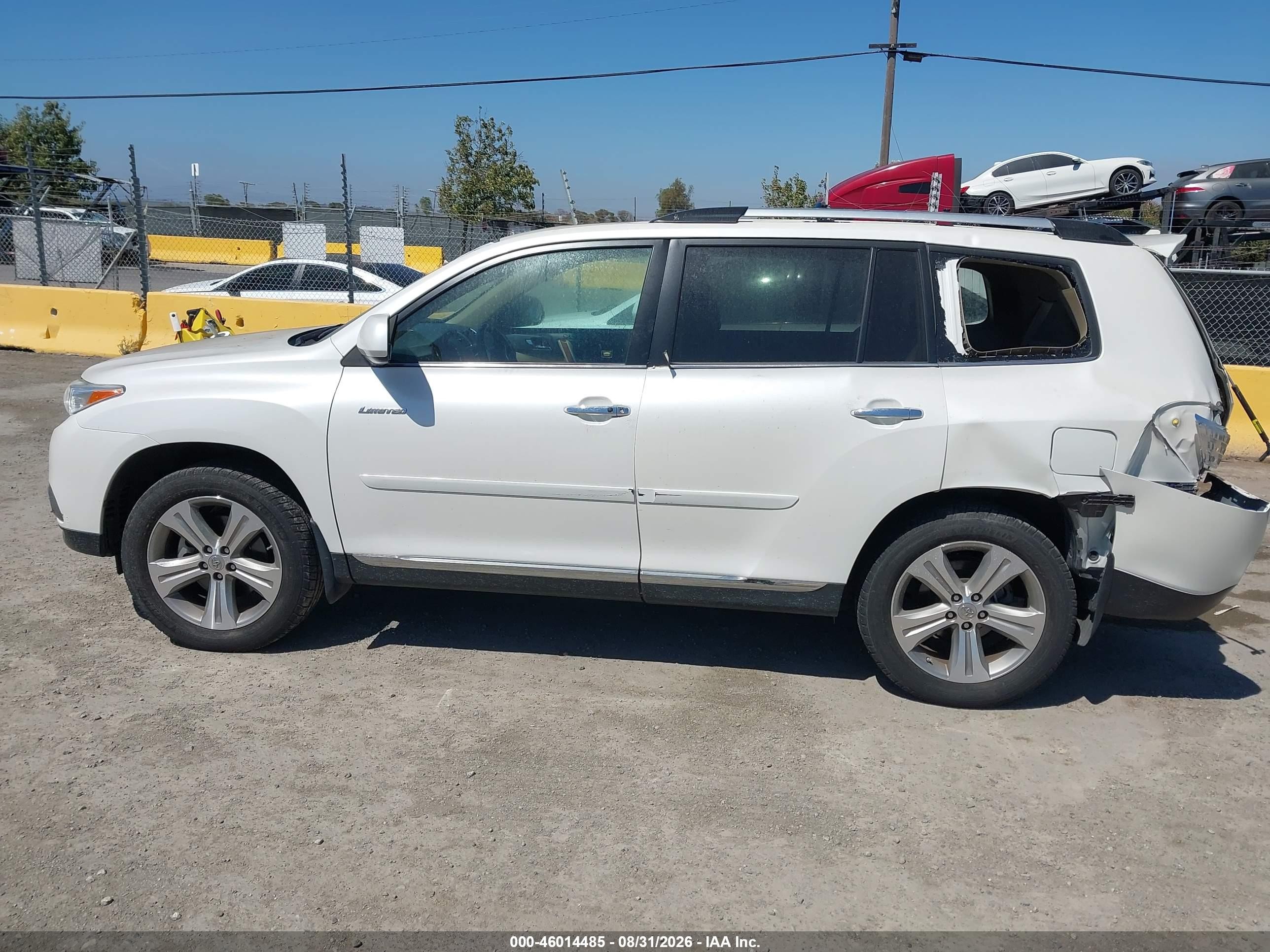 2013 Toyota Highlander Limited V6 Белый vin: 5TDDK3EH3DS259130