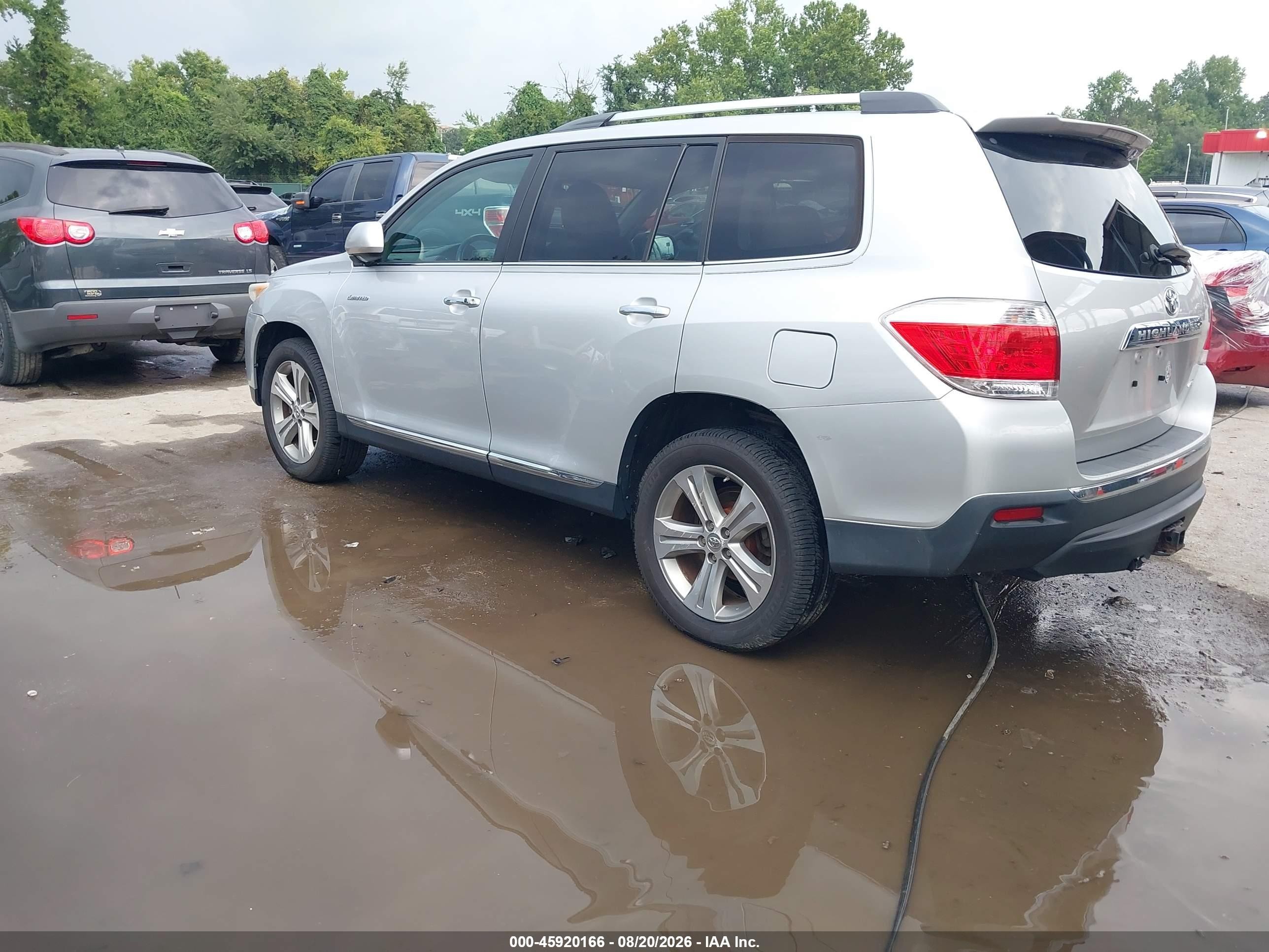 2011 Toyota Highlander Limited V6 Серебряный vin: 5TDDK3EH4BS078910