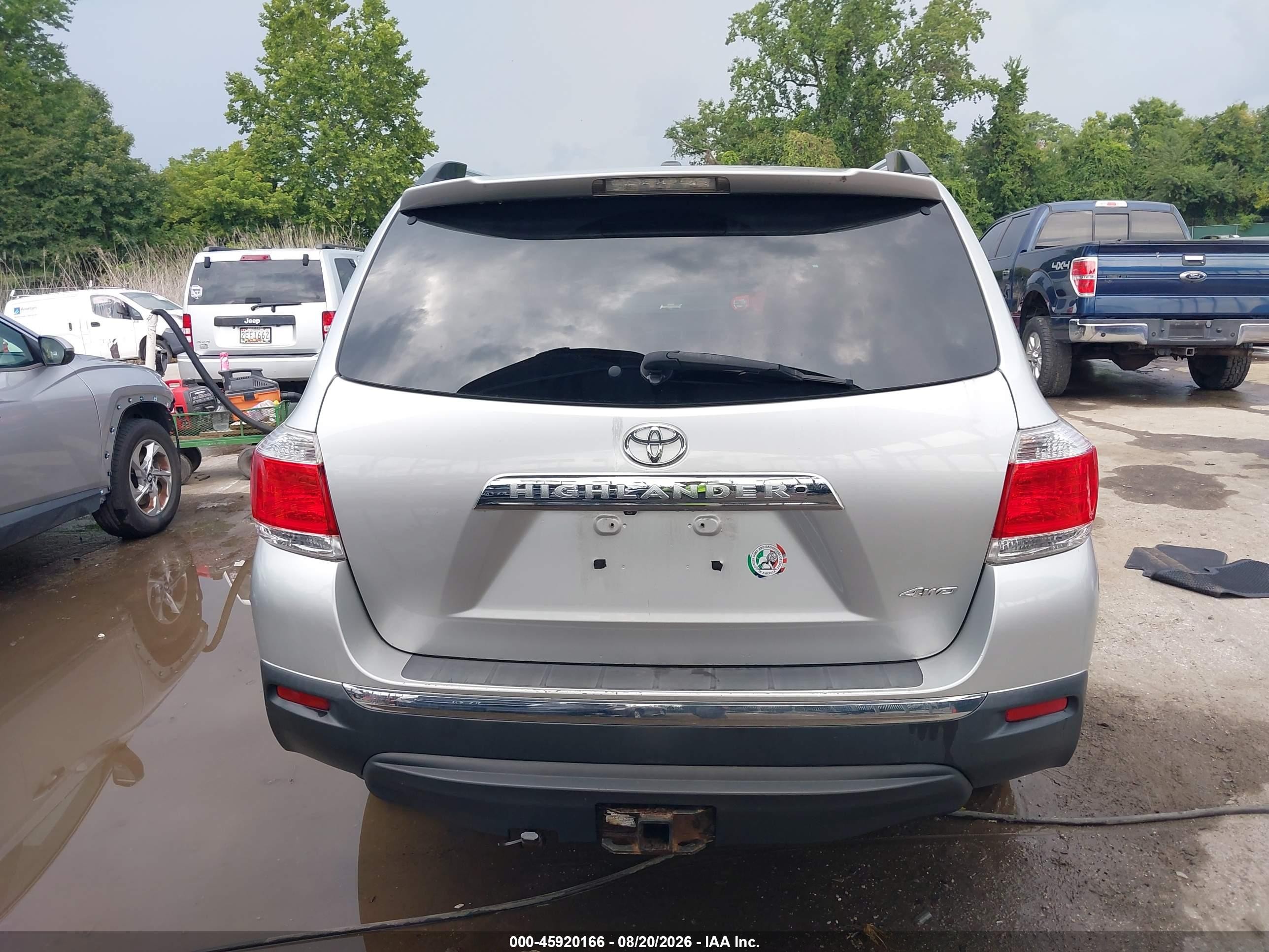 2011 Toyota Highlander Limited V6 Серебряный vin: 5TDDK3EH4BS078910