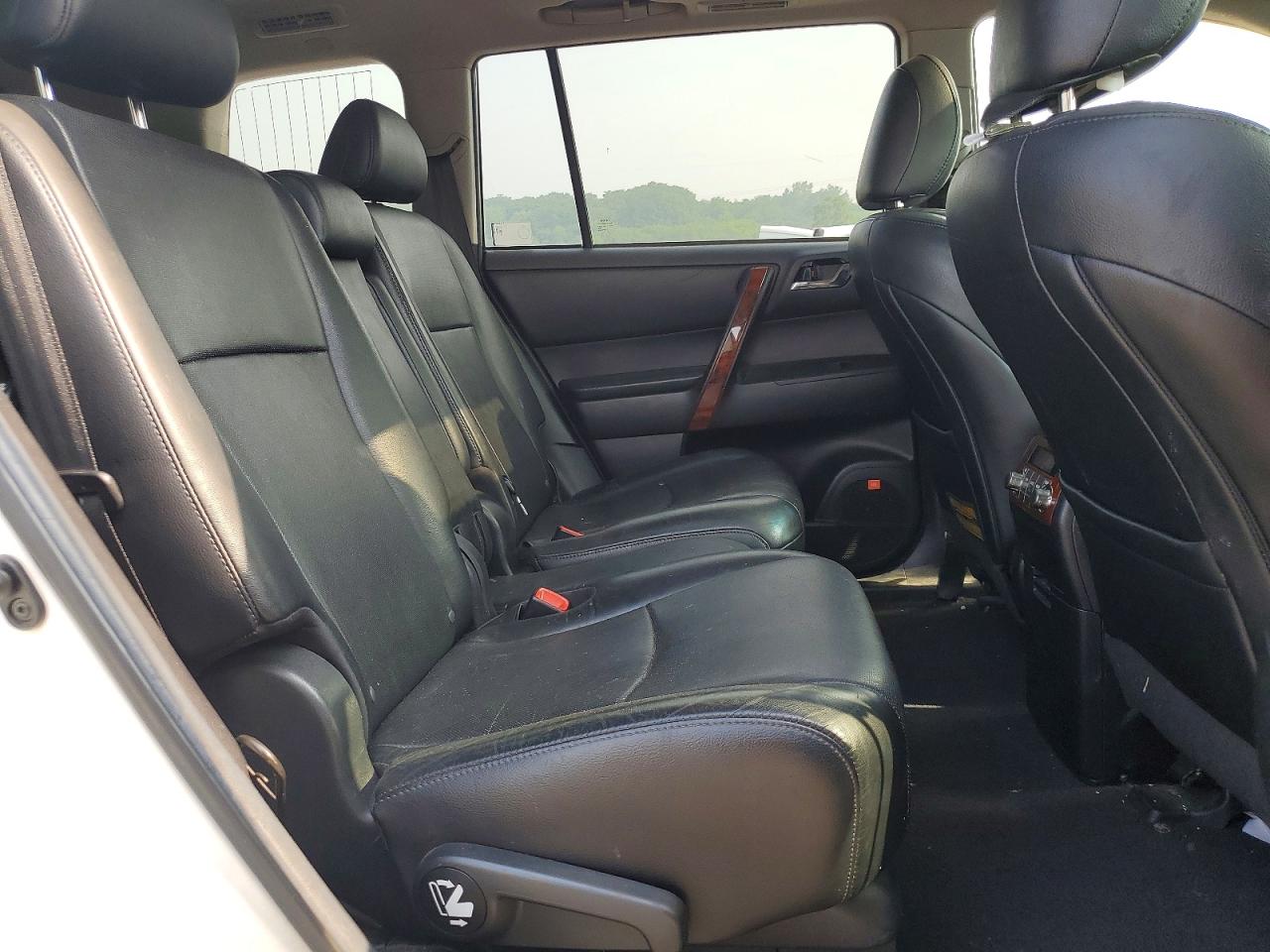 2012 Toyota Highlander Limited White vin: 5TDDK3EH4CS127315