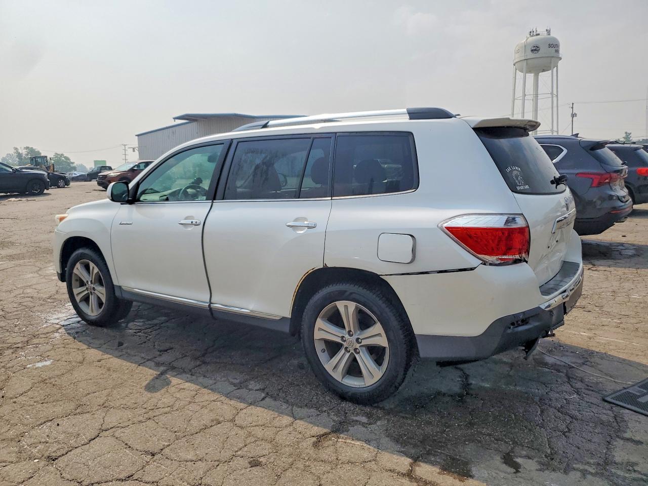 2012 Toyota Highlander Limited White vin: 5TDDK3EH4CS127315