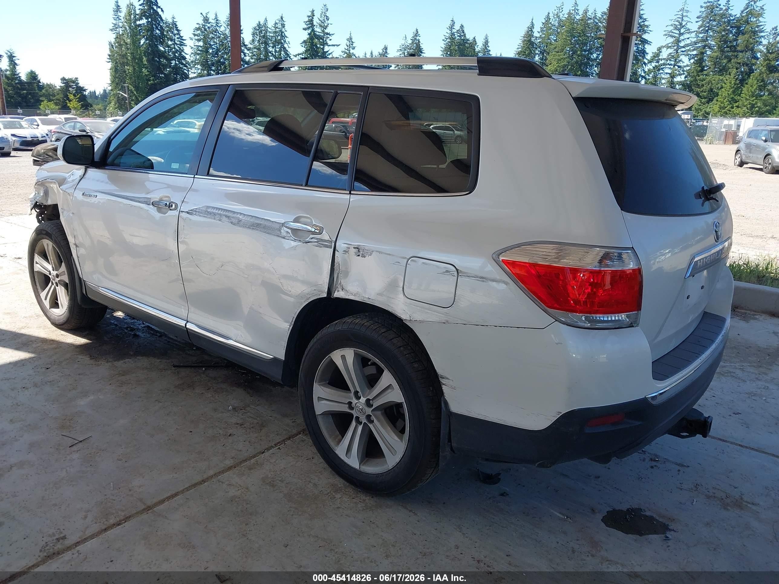 2012 Toyota Highlander Limited V6 White vin: 5TDDK3EH4CS163327