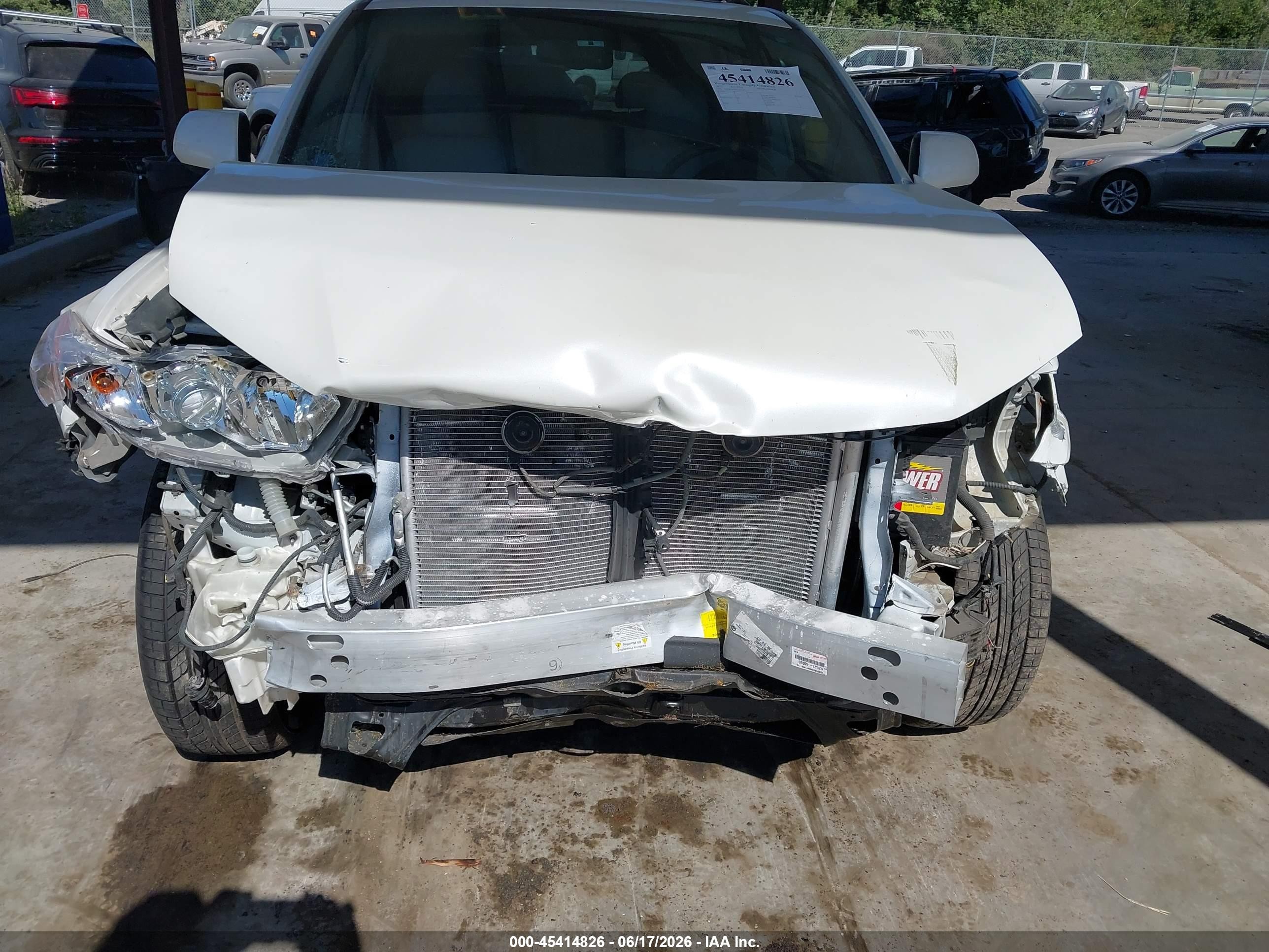 2012 Toyota Highlander Limited V6 White vin: 5TDDK3EH4CS163327