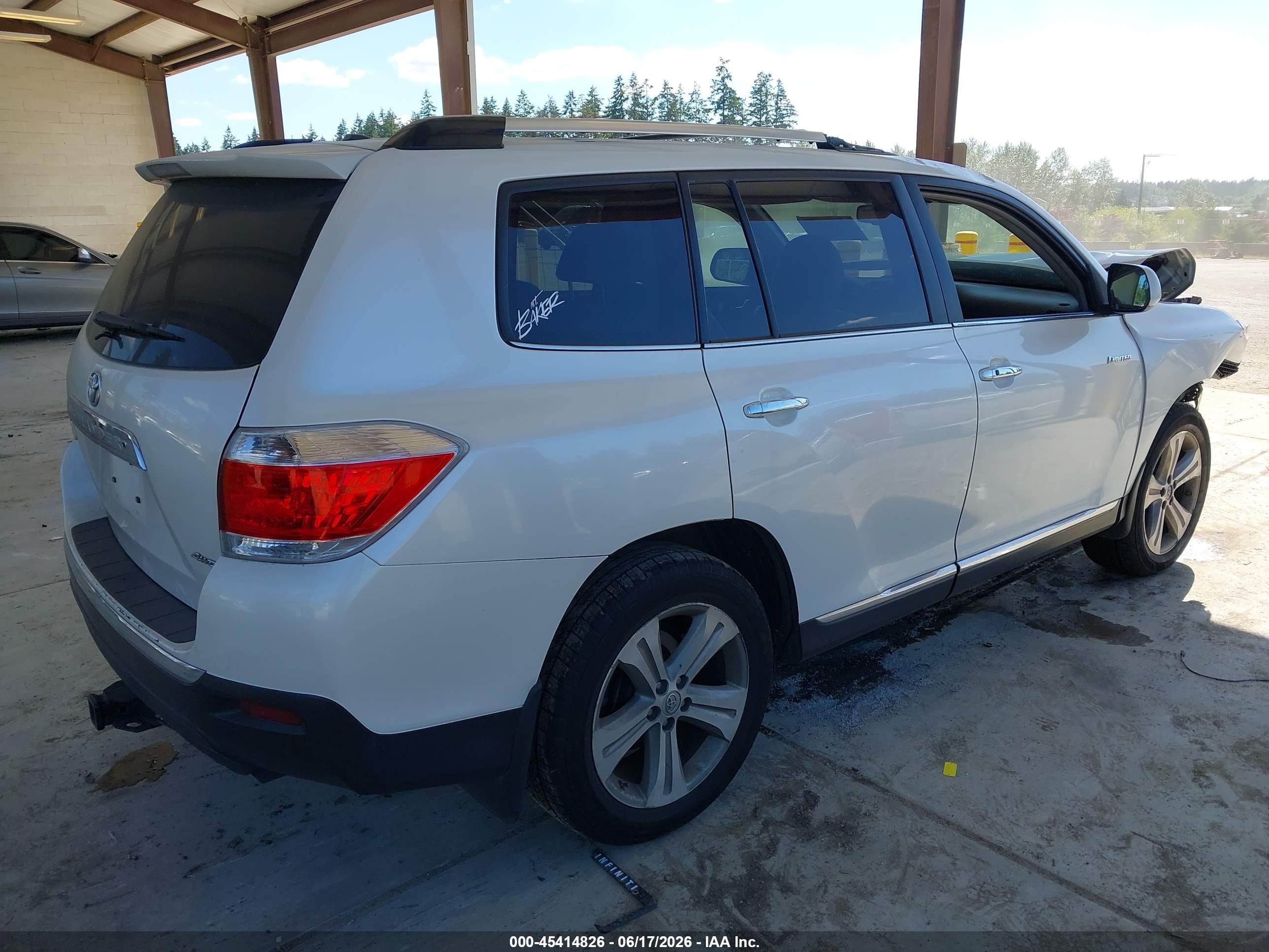 2012 Toyota Highlander Limited V6 White vin: 5TDDK3EH4CS163327
