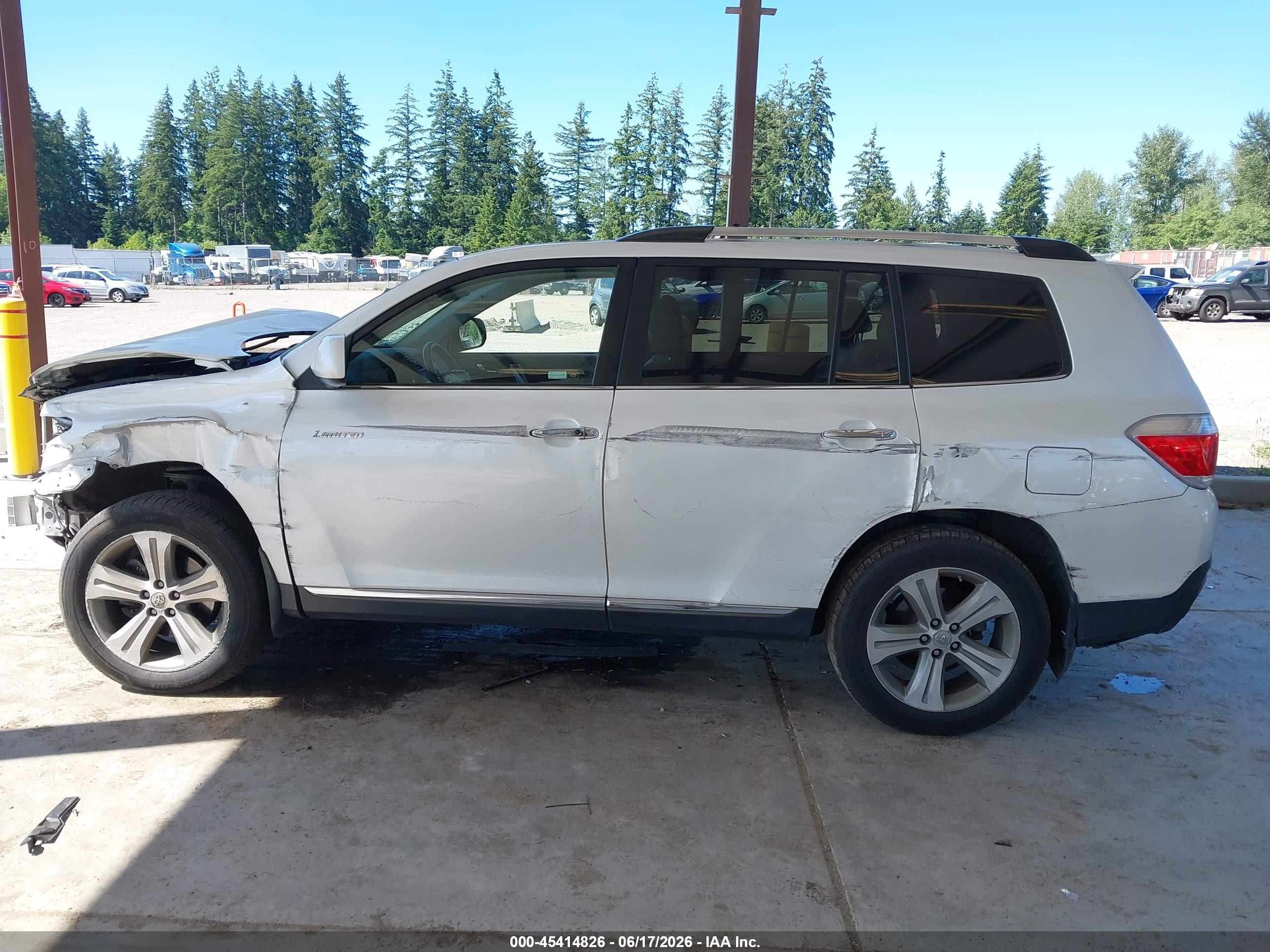 2012 Toyota Highlander Limited V6 White vin: 5TDDK3EH4CS163327