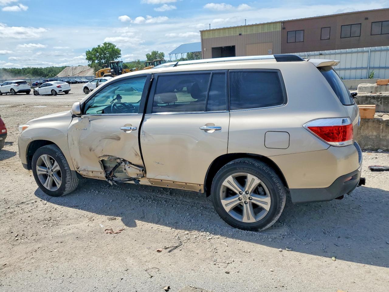 2012 Toyota Highlander Limited Золотой vin: 5TDDK3EH4CS170259