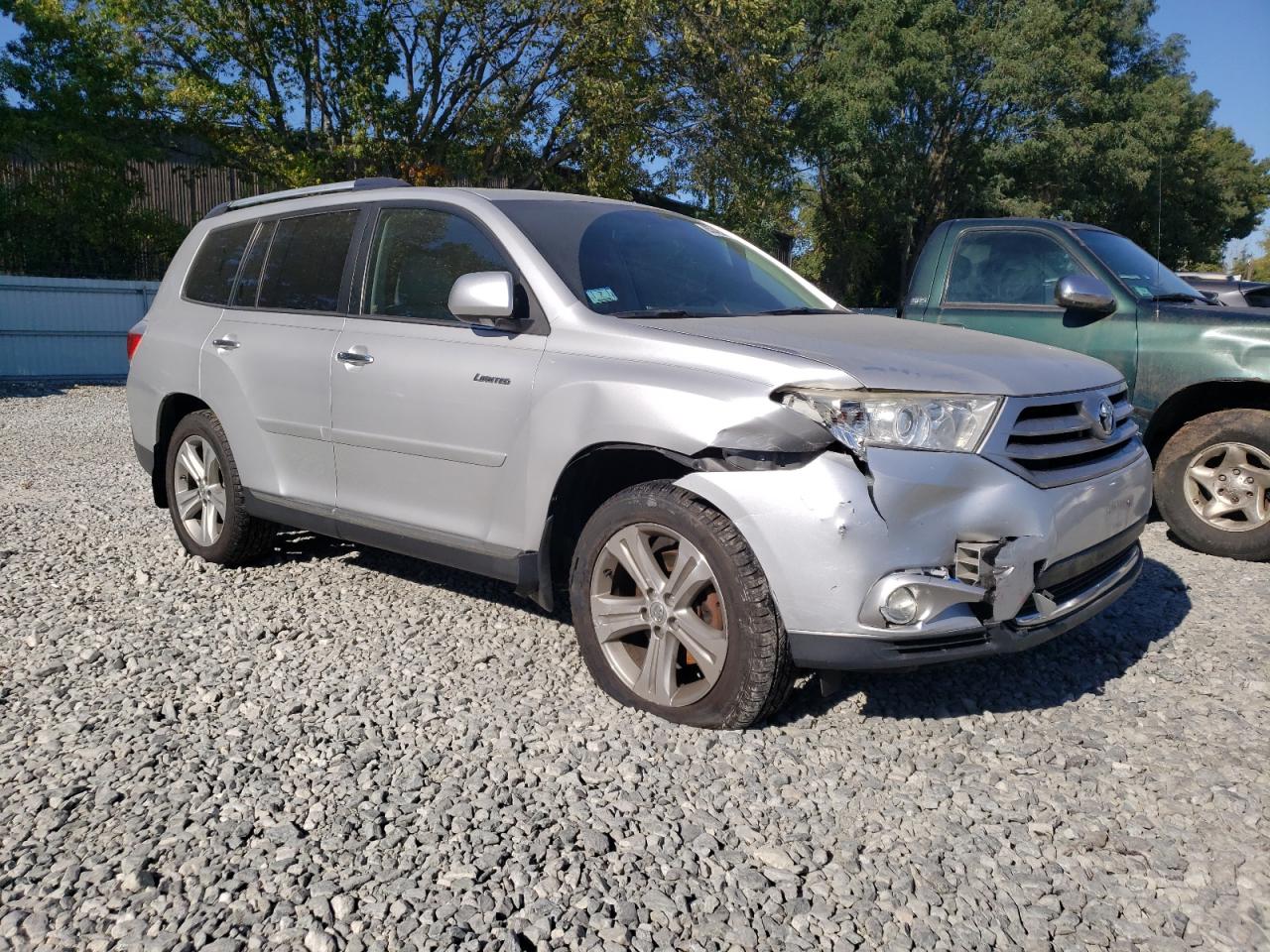 2013 Toyota Highlander Limited Silver vin: 5TDDK3EH4DS243115