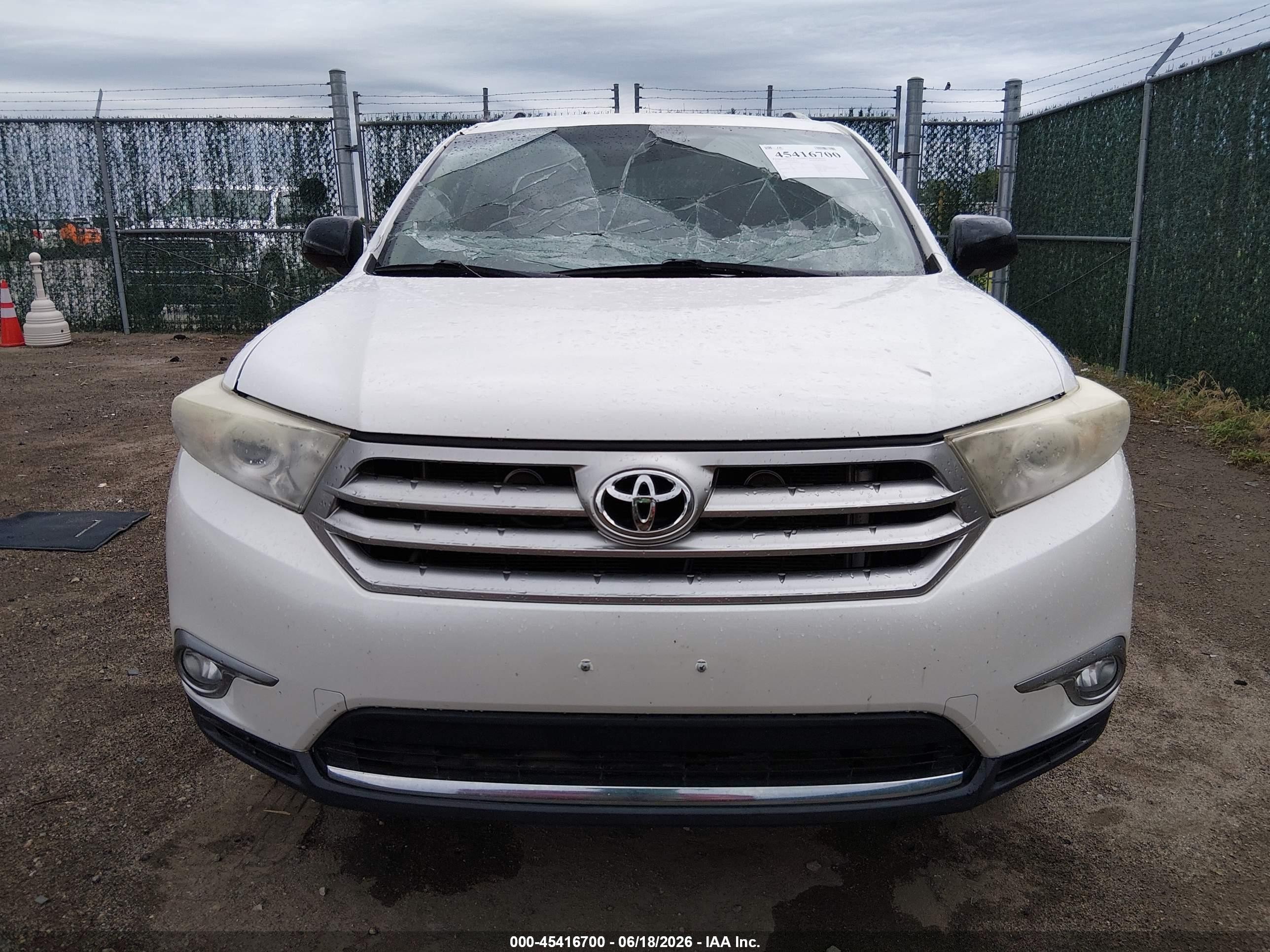 2011 Toyota Highlander Limited V6 White vin: 5TDDK3EH5BS046709