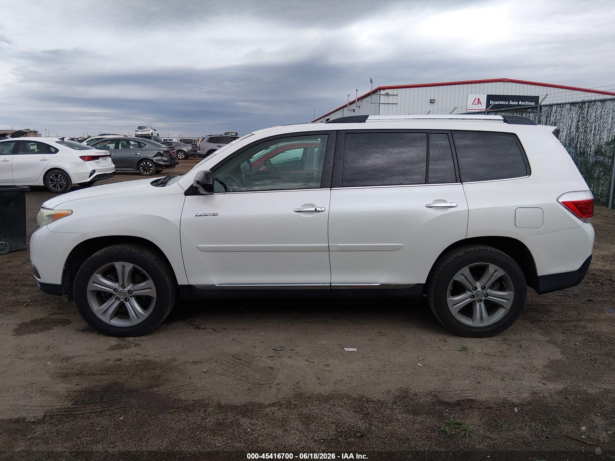2011 Toyota Highlander Limited V6 White vin: 5TDDK3EH5BS046709