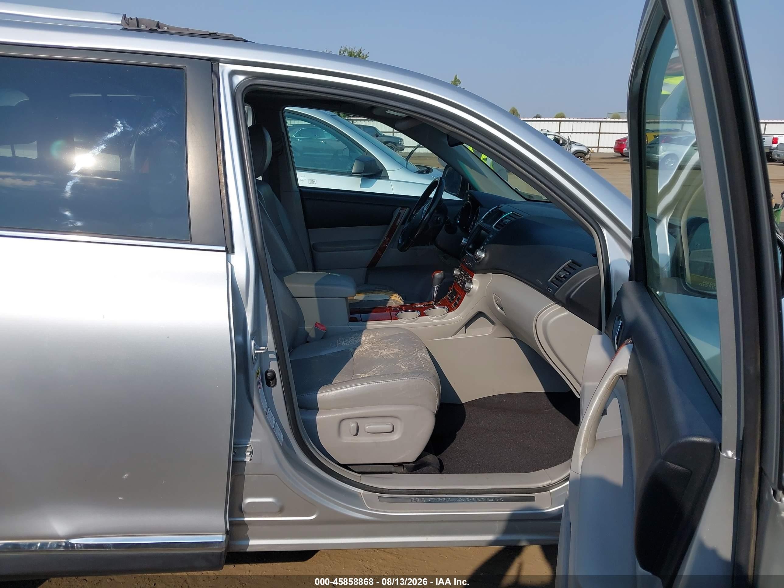 2011 Toyota Highlander Limited V6 Серебряный vin: 5TDDK3EH5BS076390