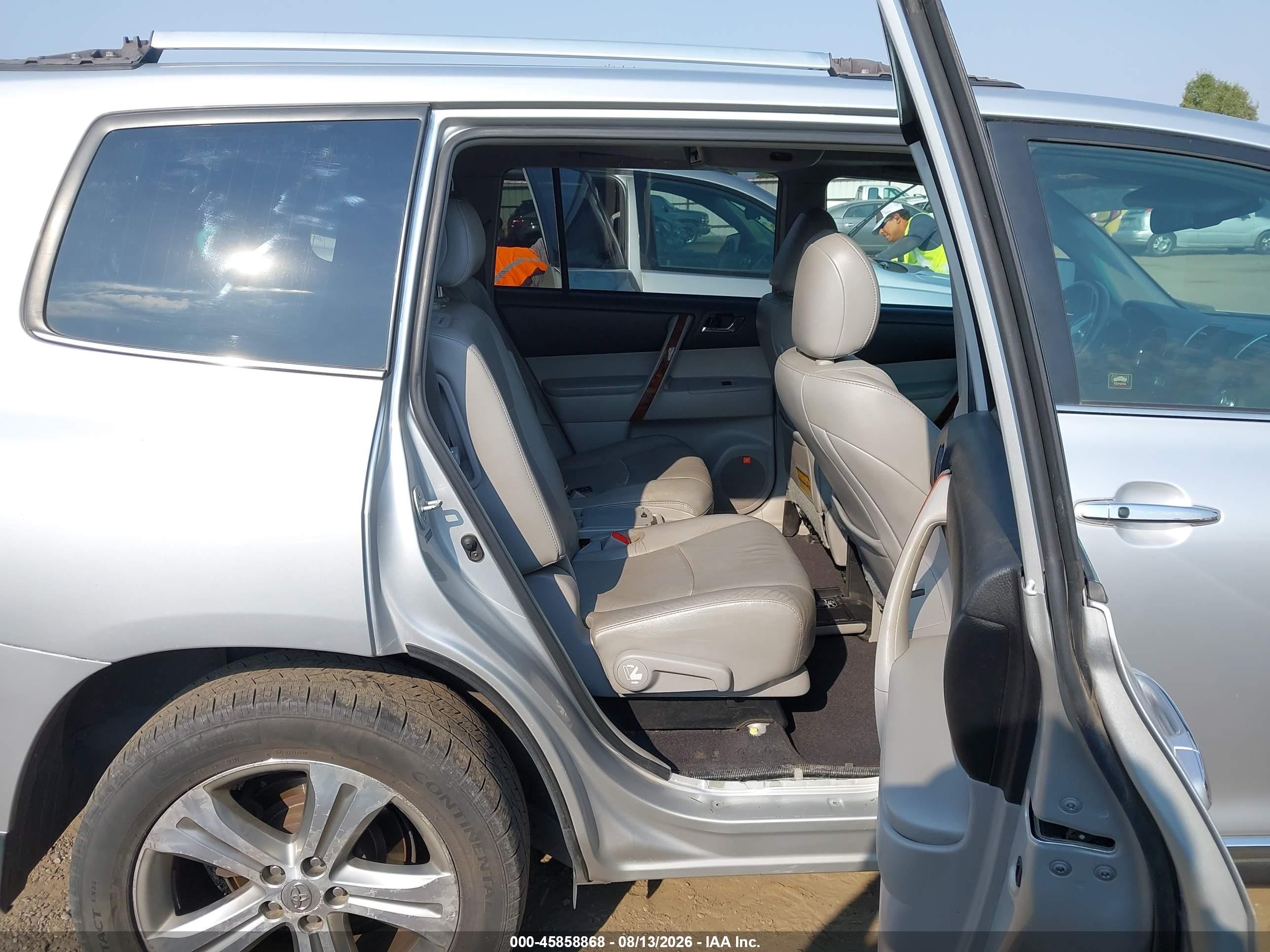 2011 Toyota Highlander Limited V6 Серебряный vin: 5TDDK3EH5BS076390