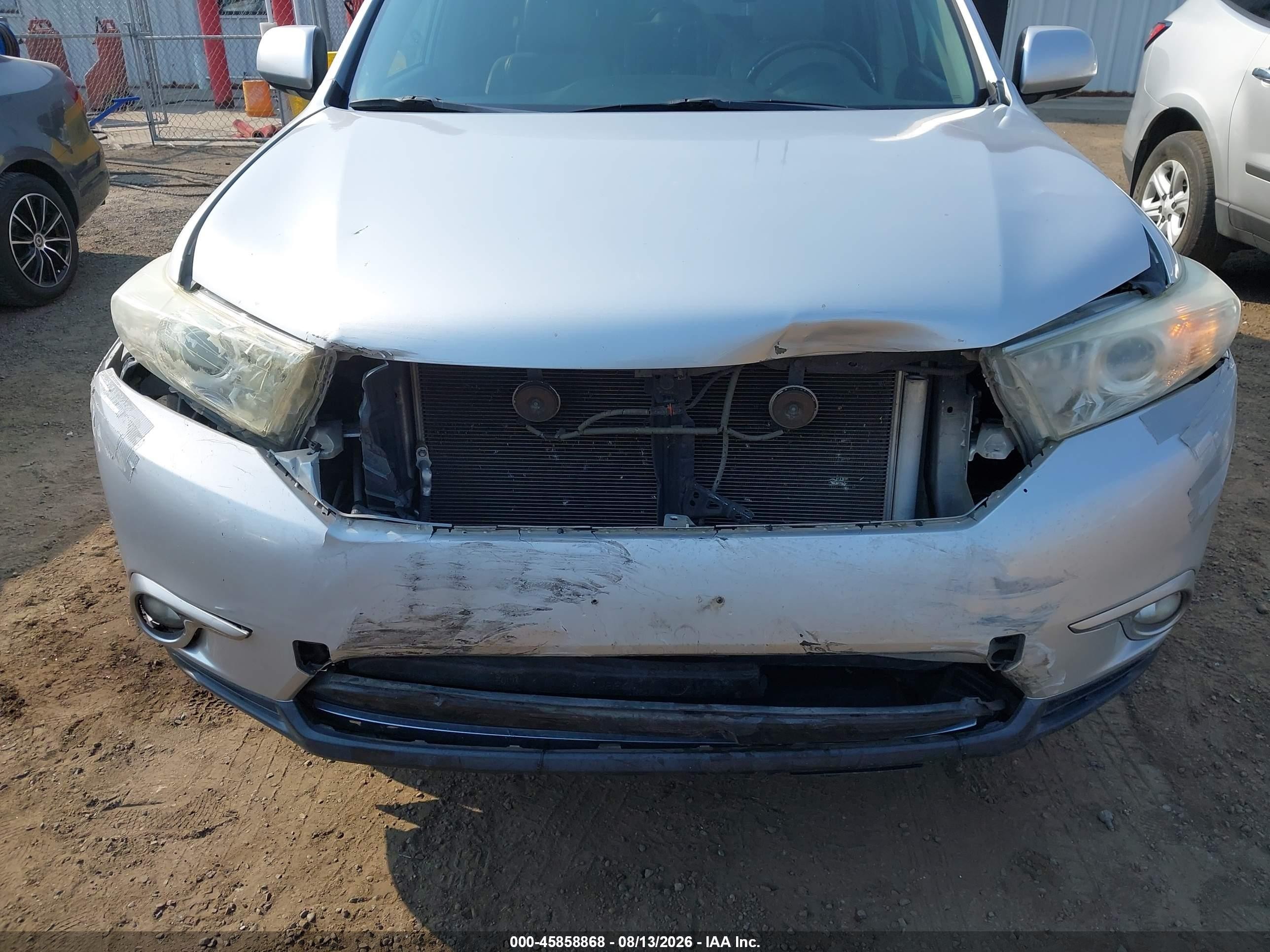2011 Toyota Highlander Limited V6 Серебряный vin: 5TDDK3EH5BS076390