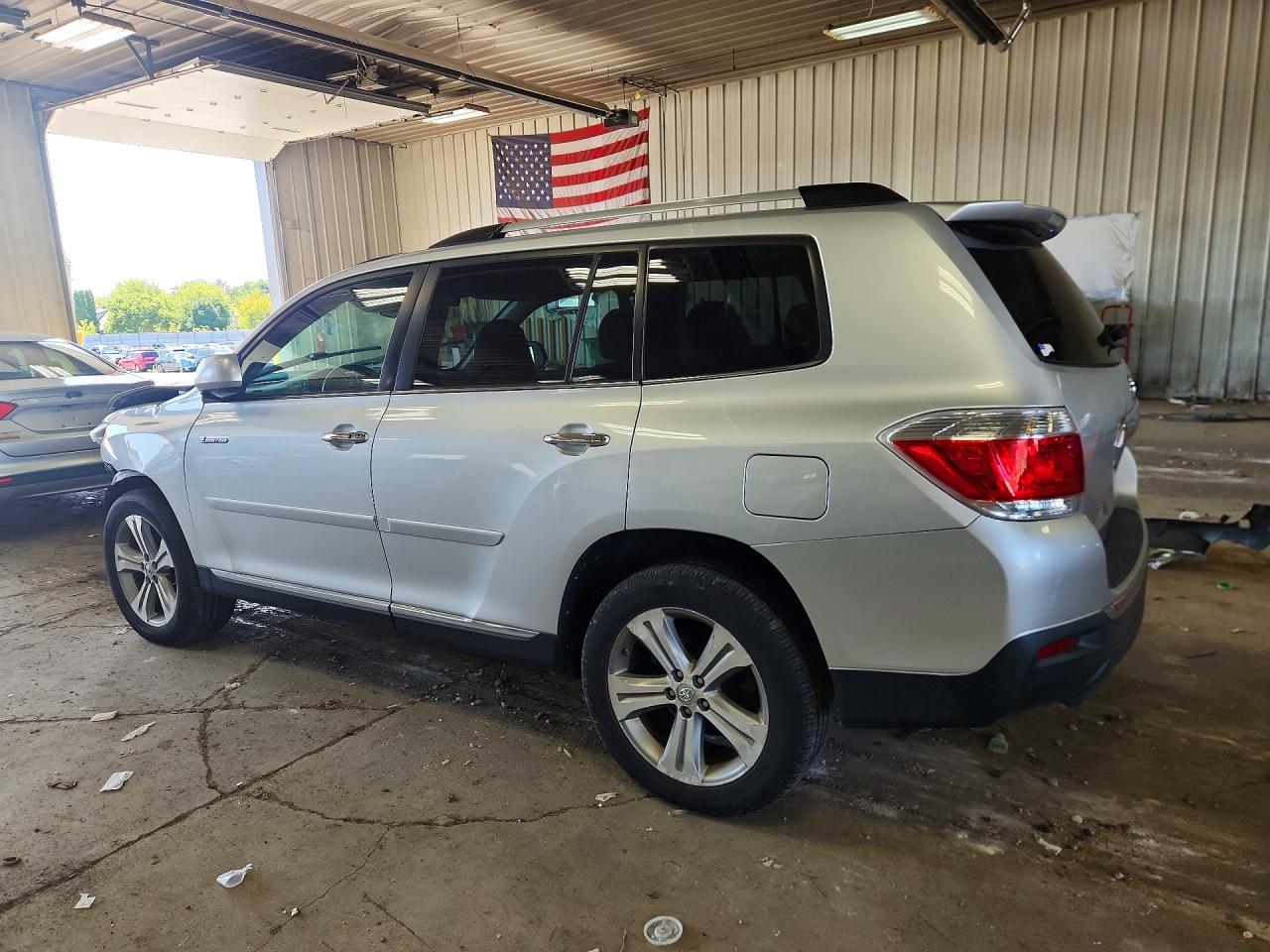 2011 Toyota Highlander Limited Silver vin: 5TDDK3EH5BS091164