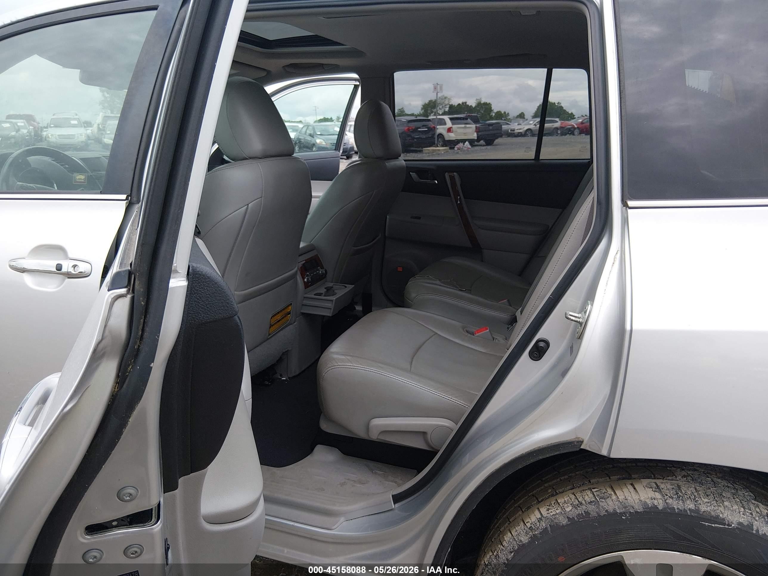 2012 Toyota Highlander Limited V6 Silver vin: 5TDDK3EH5CS170478