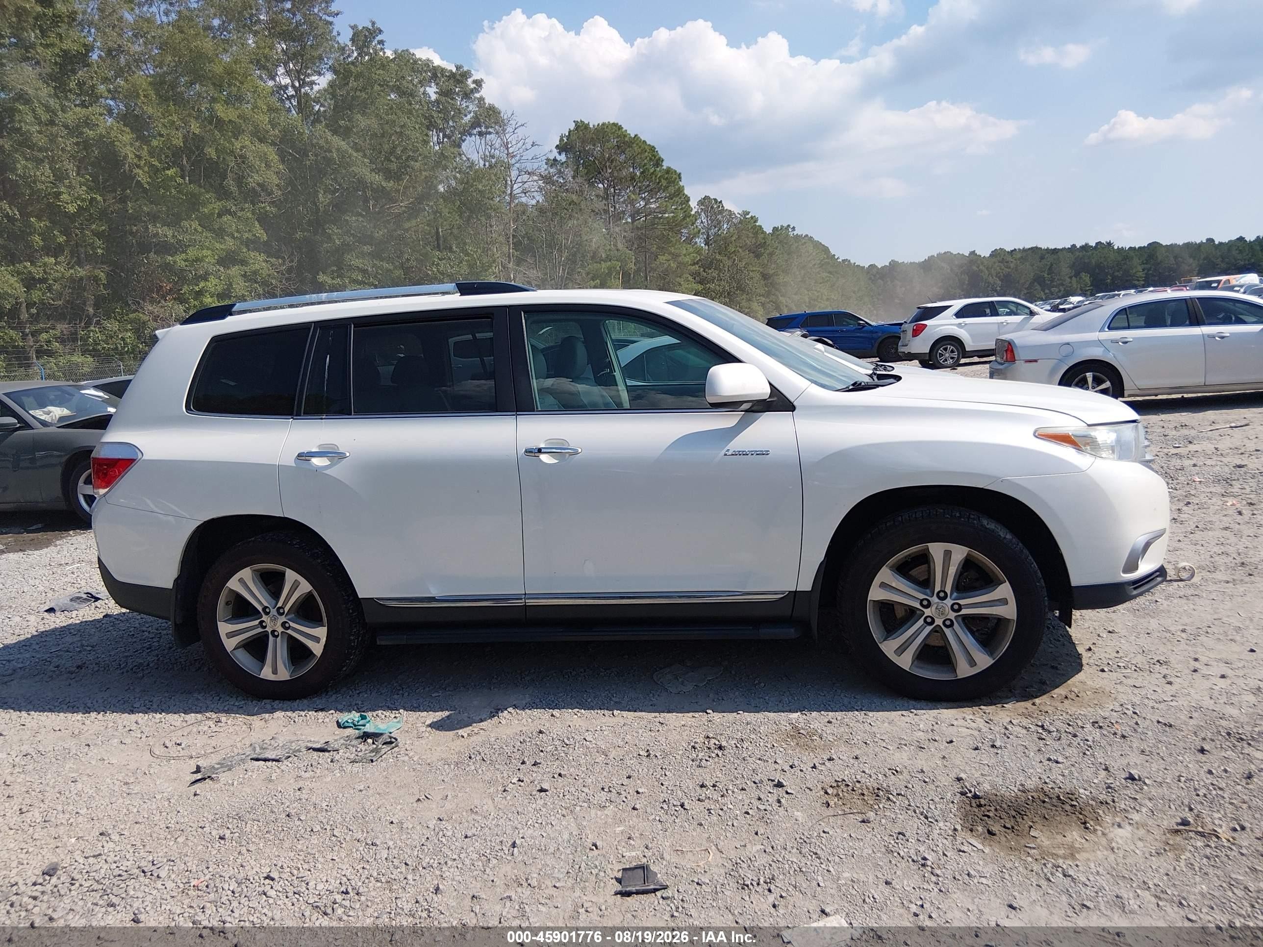 2013 Toyota Highlander Limited V6 White vin: 5TDDK3EH5DS252986