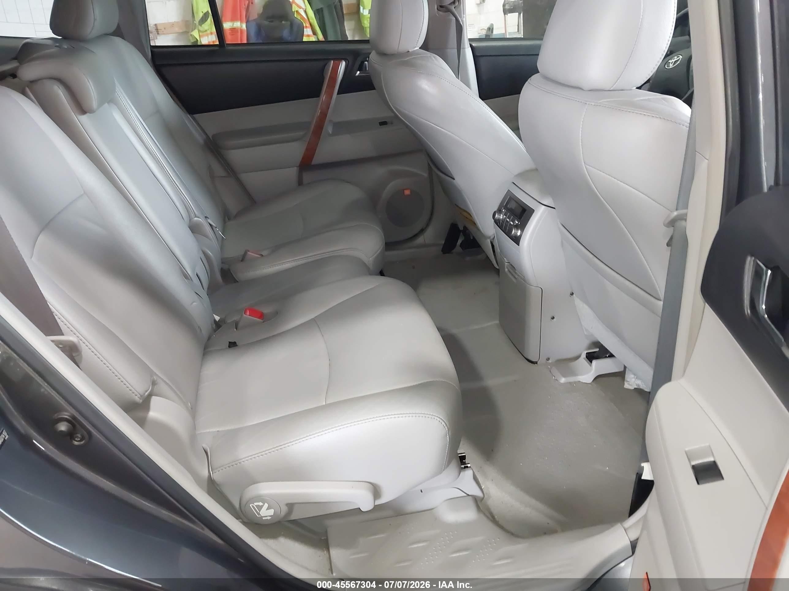 2010 Toyota Highlander Limited V6 Gray vin: 5TDDK3EH6AS014107