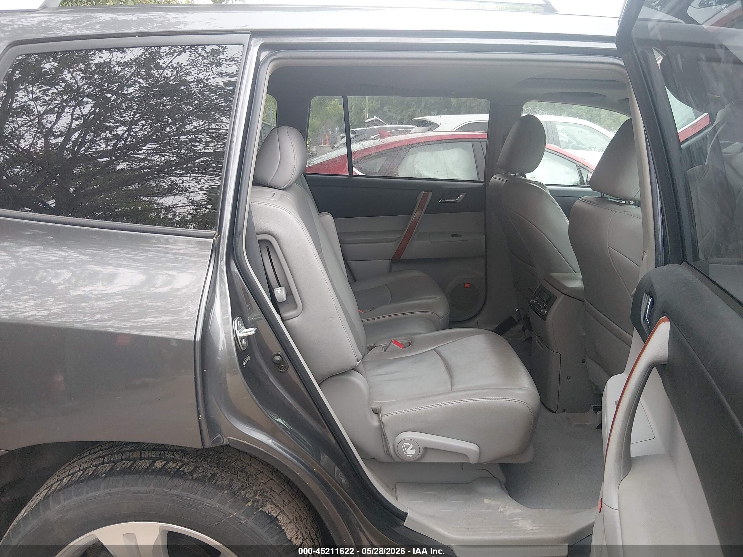 2010 Toyota Highlander Limited V6 Gray vin: 5TDDK3EH6AS040206