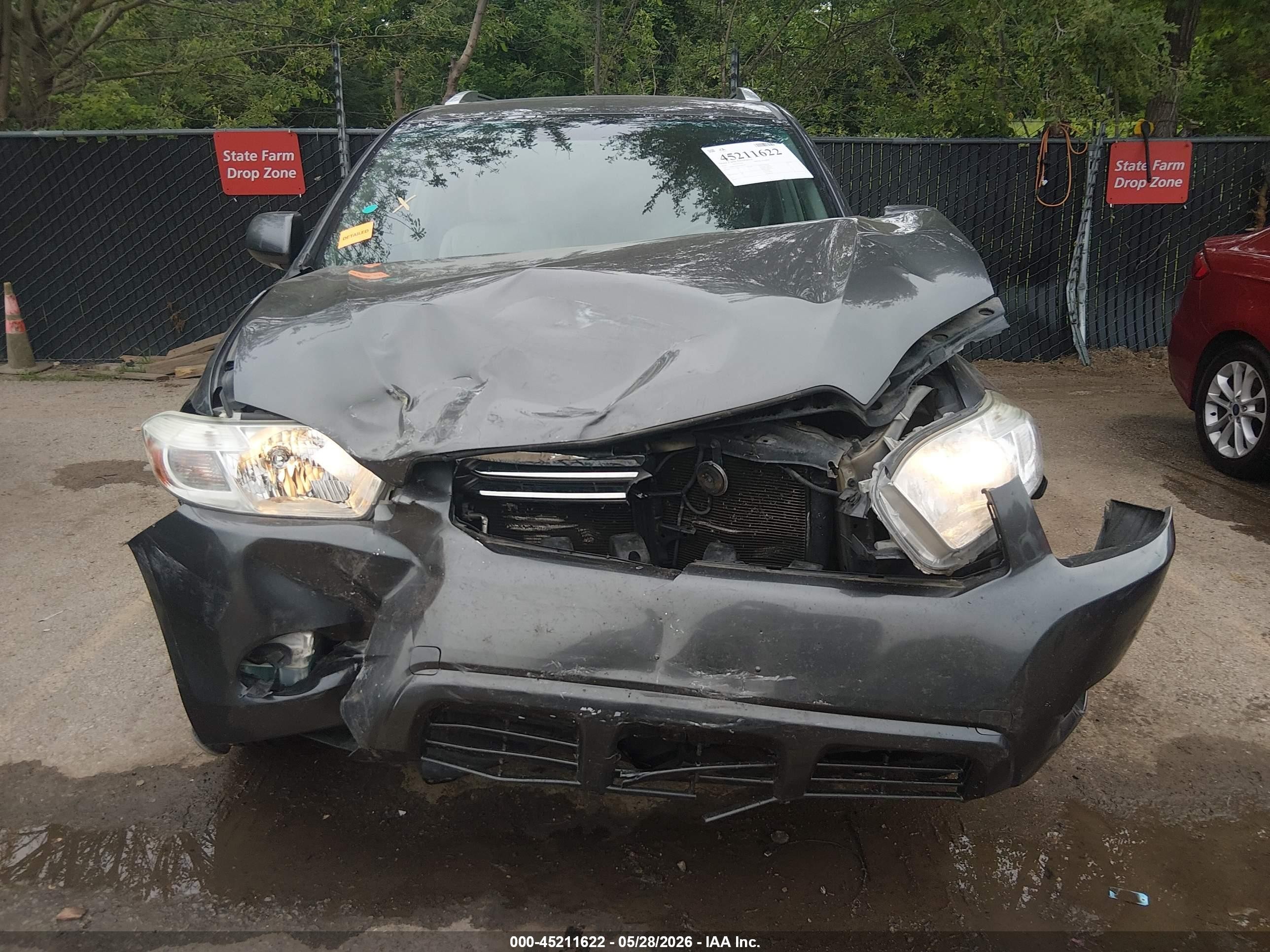 2010 Toyota Highlander Limited V6 Gray vin: 5TDDK3EH6AS040206